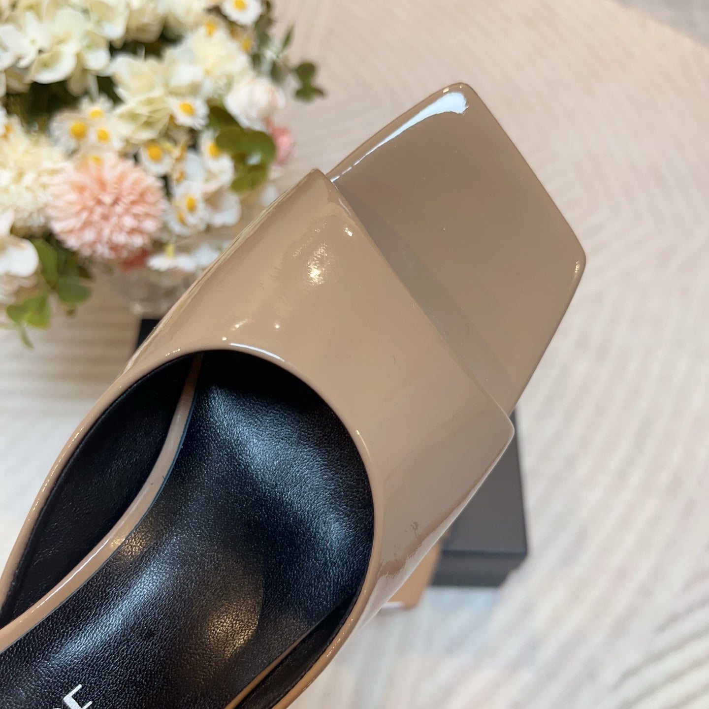 LuxluxHouse Best Quality Versace Women Shoes