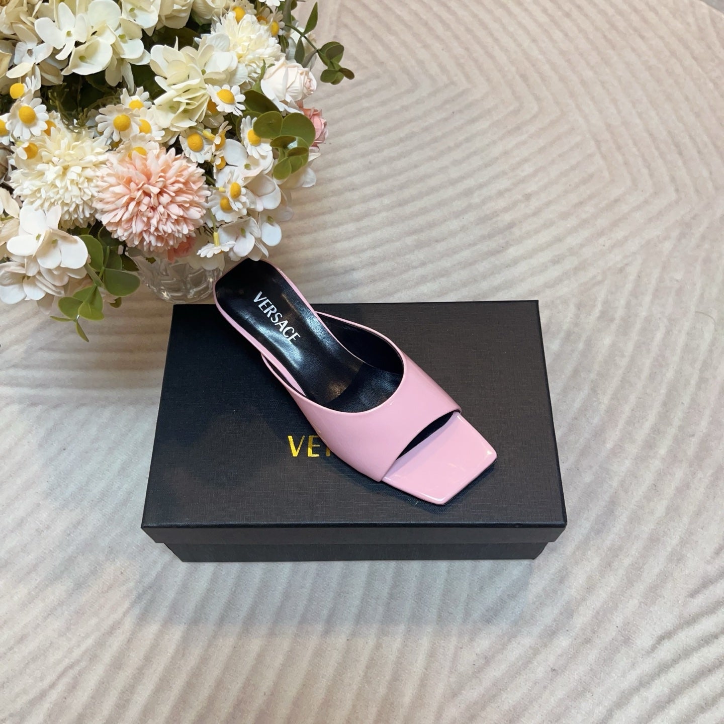 LuxluxHouse Best Quality Versace Women Shoes