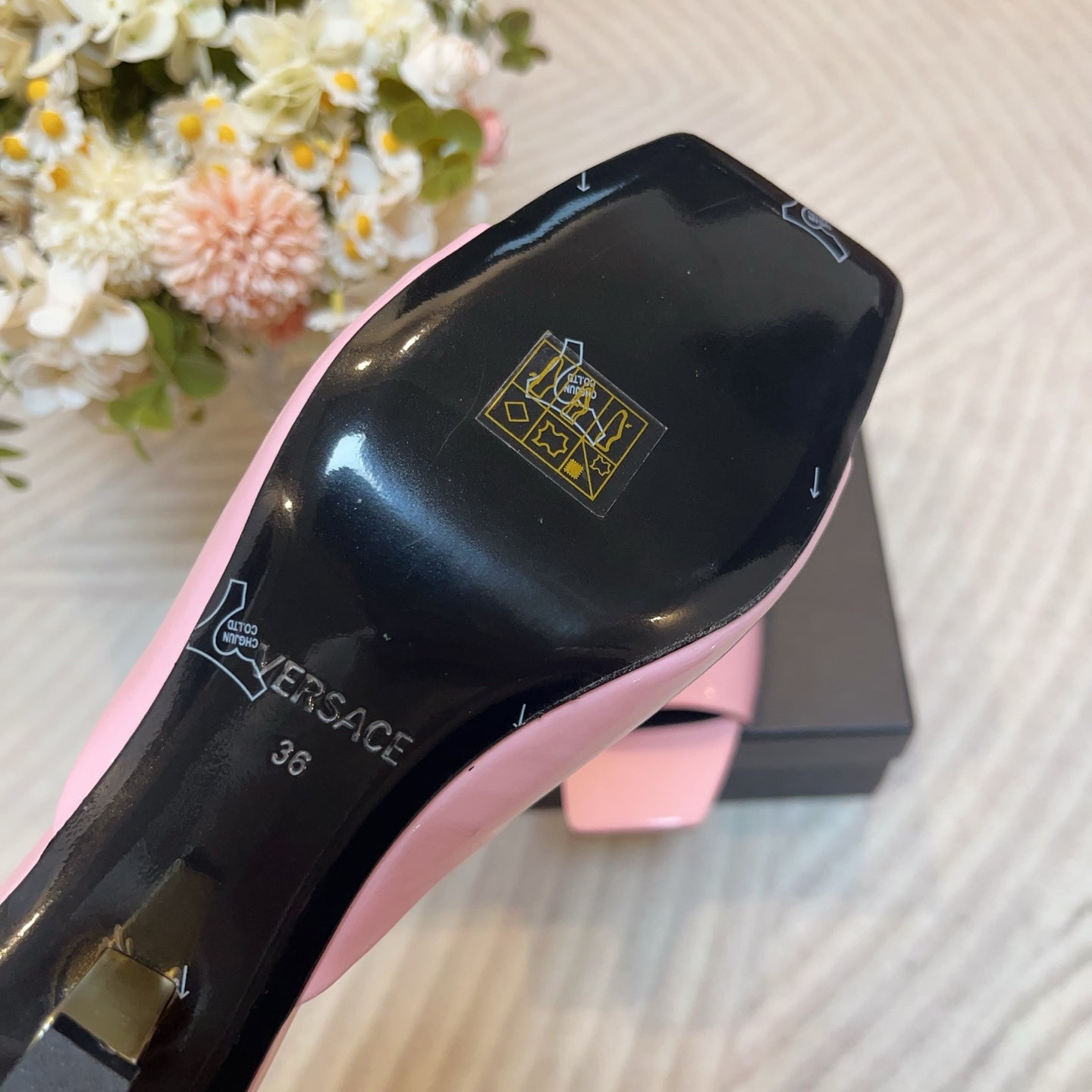 LuxluxHouse Best Quality Versace Women Shoes