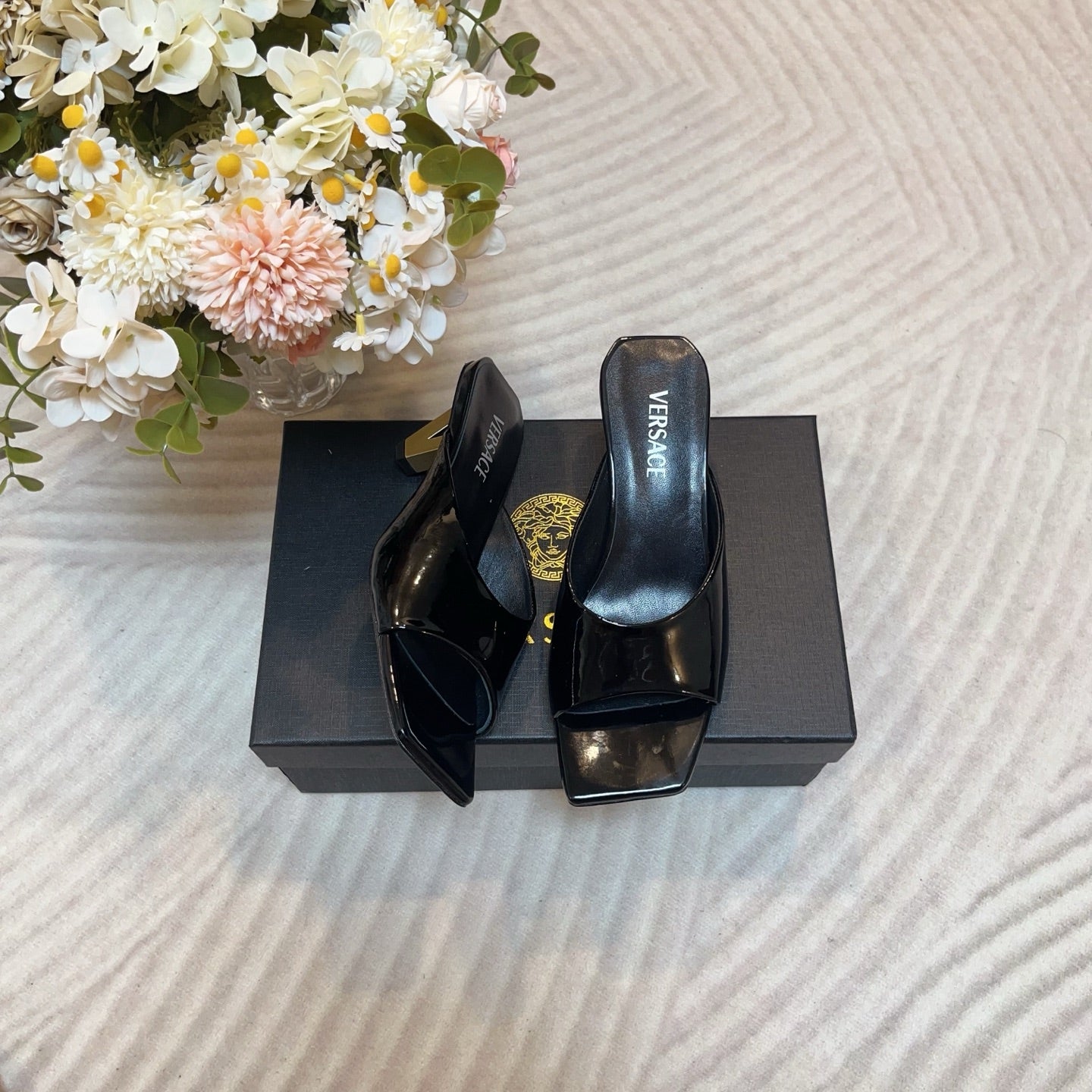 LuxluxHouse Best Quality Versace Women Shoes