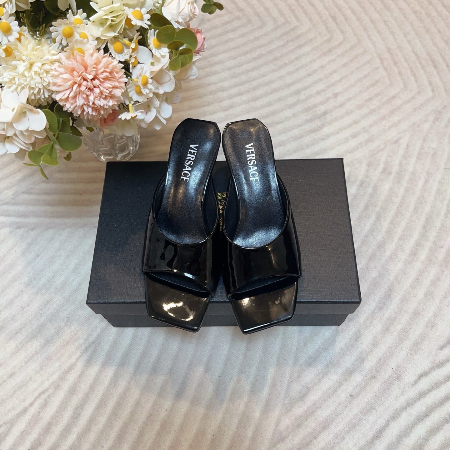 LuxluxHouse Best Quality Versace Women Shoes