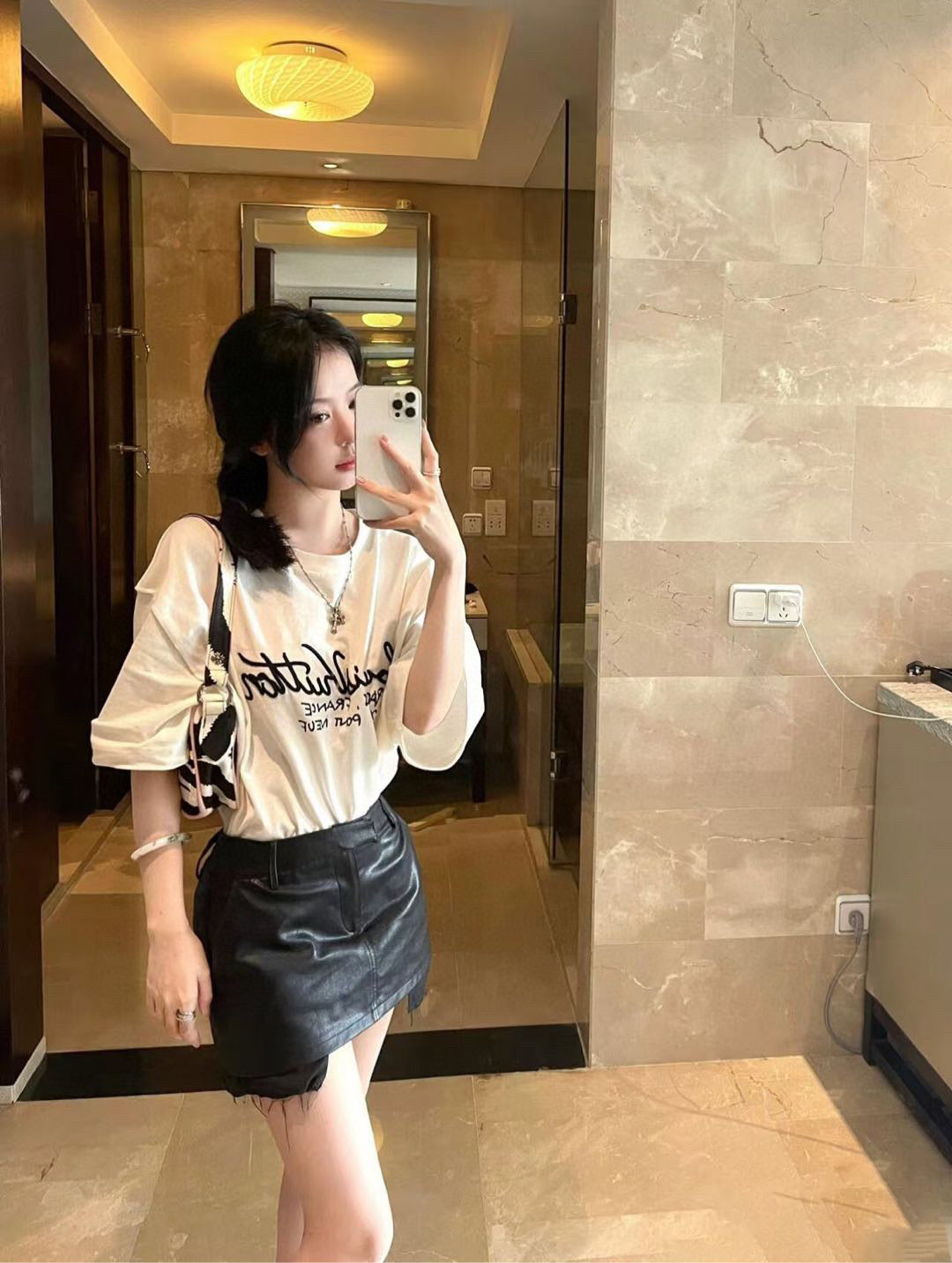 LuxluxHouse Best Quality Clothes T-shirt Louis Vuitton