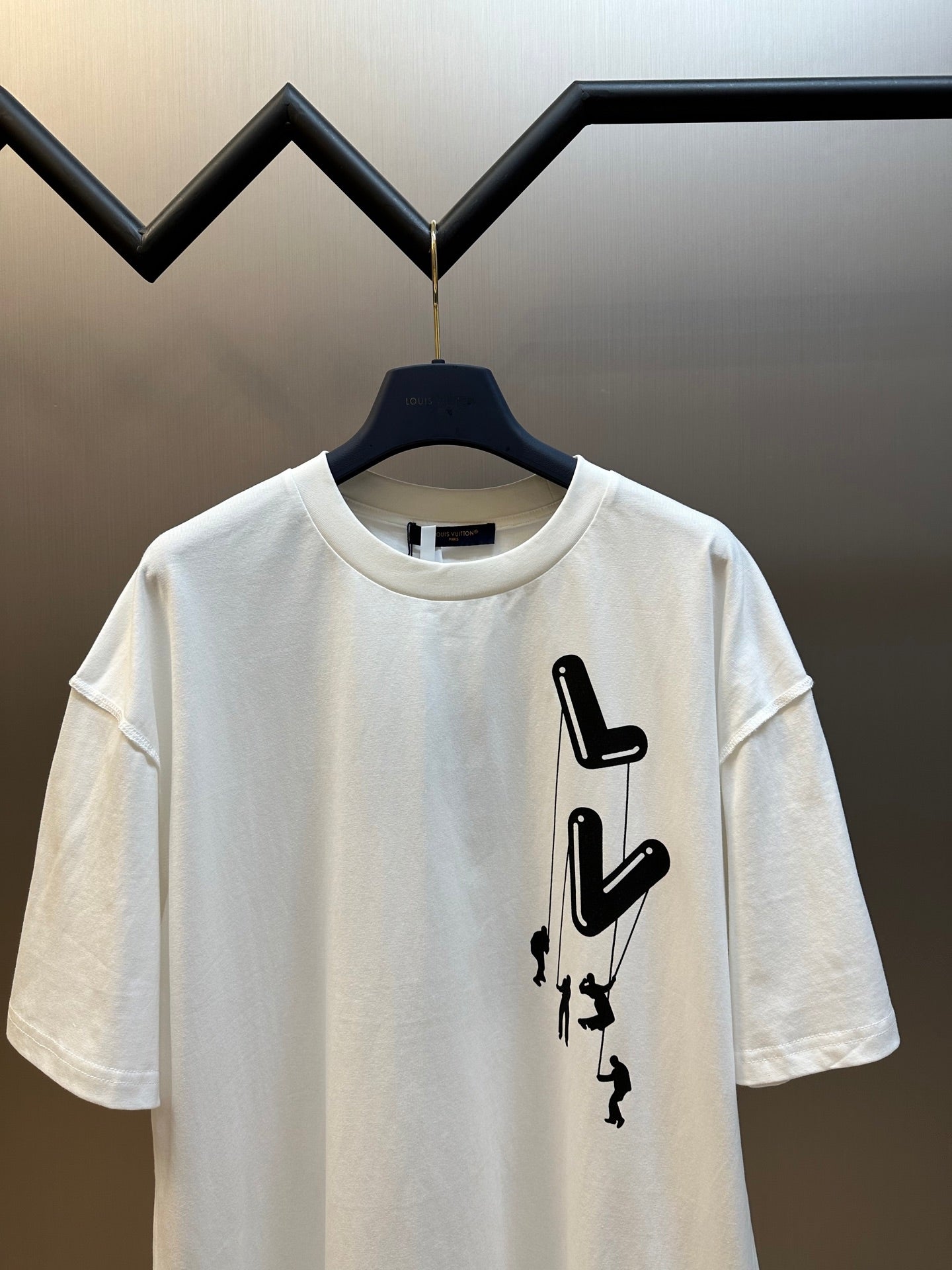 LuxluxHouse Best Quality Clothes T-shirt Louis Vuitton