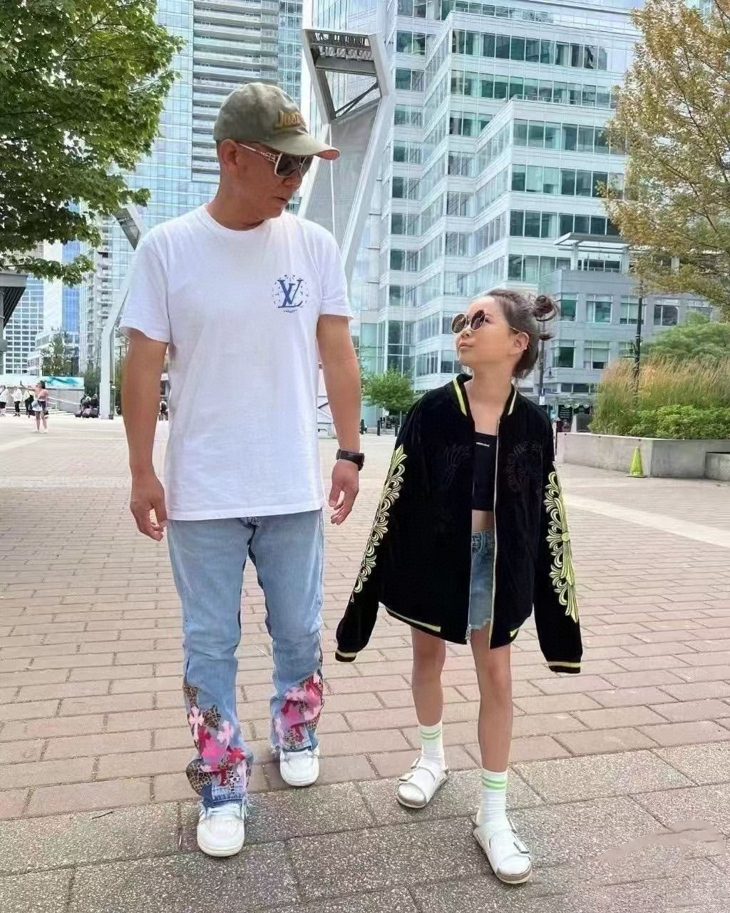 LuxluxHouse Best Quality Clothes T-shirt Louis Vuitton