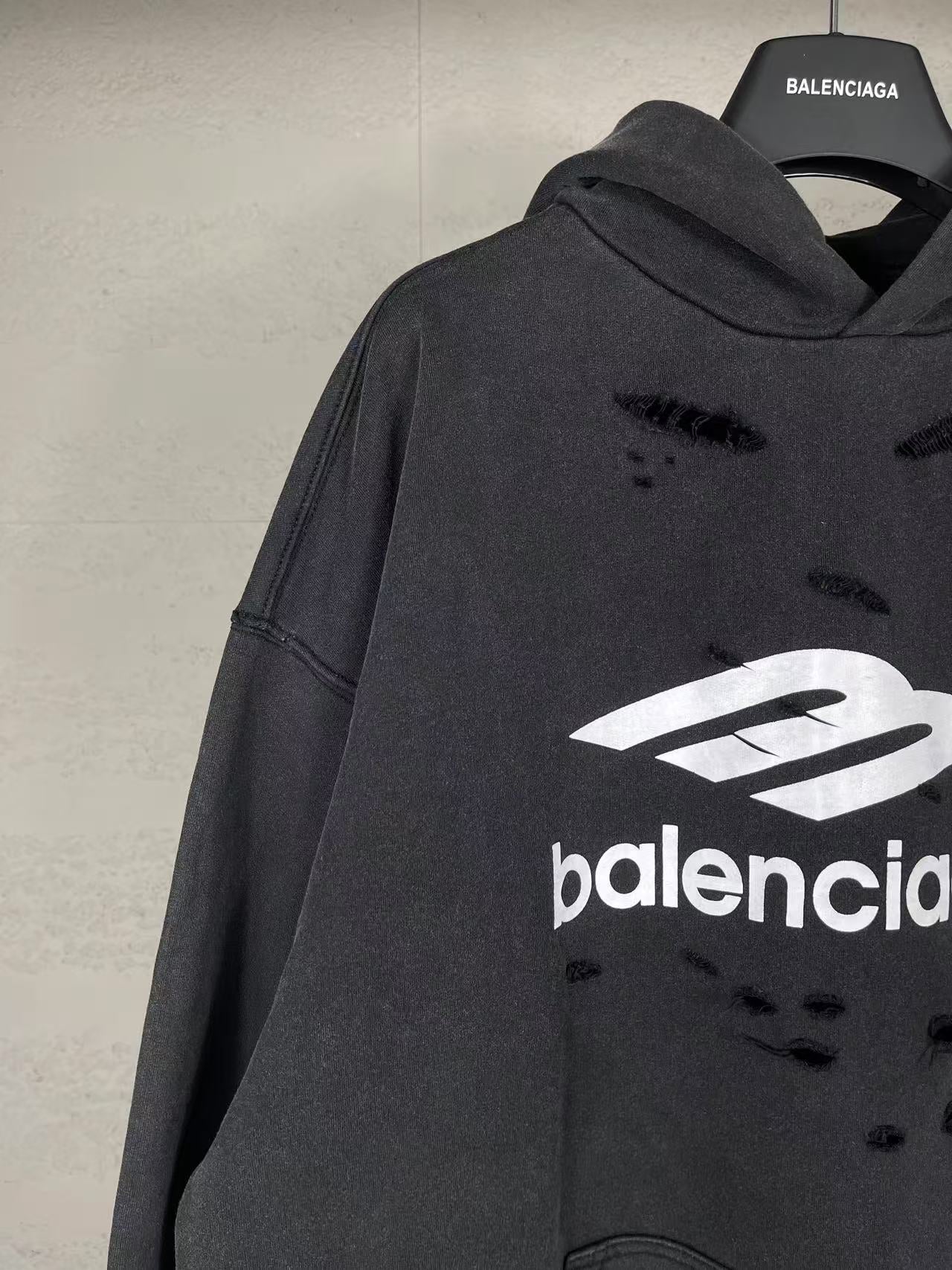 LuxluxHouse Best Quality Clothes Balenciaga Hoodie & Sweater