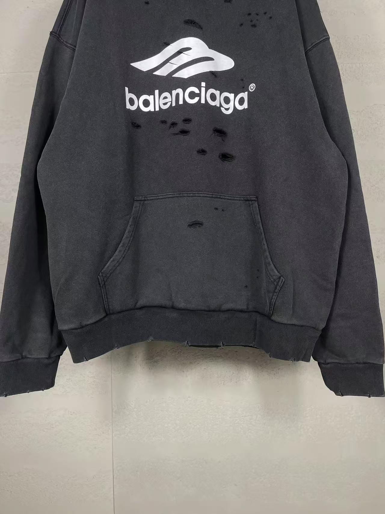 LuxluxHouse Best Quality Clothes Balenciaga Hoodie & Sweater