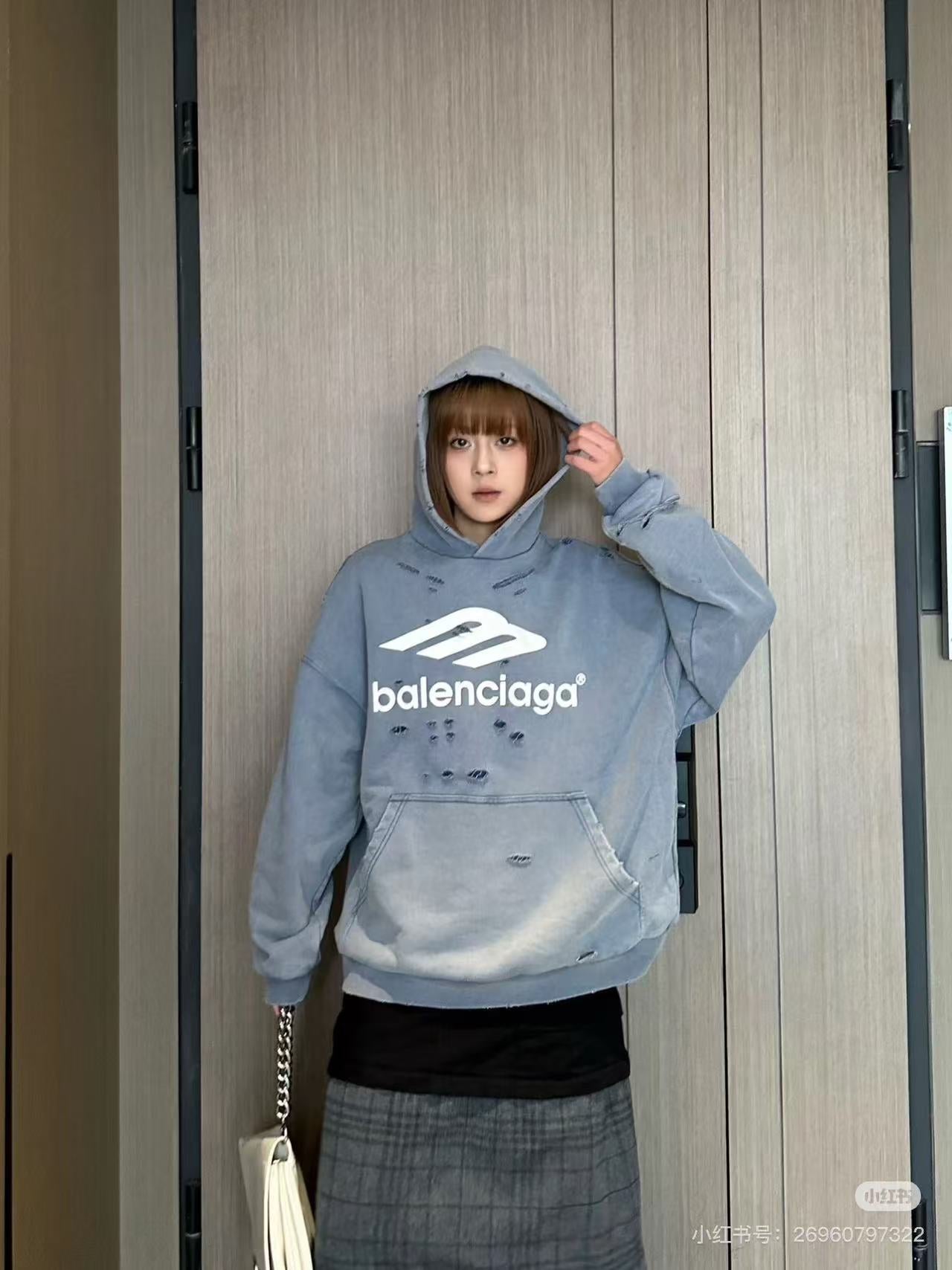 LuxluxHouse Best Quality Clothes Balenciaga Hoodie & Sweater