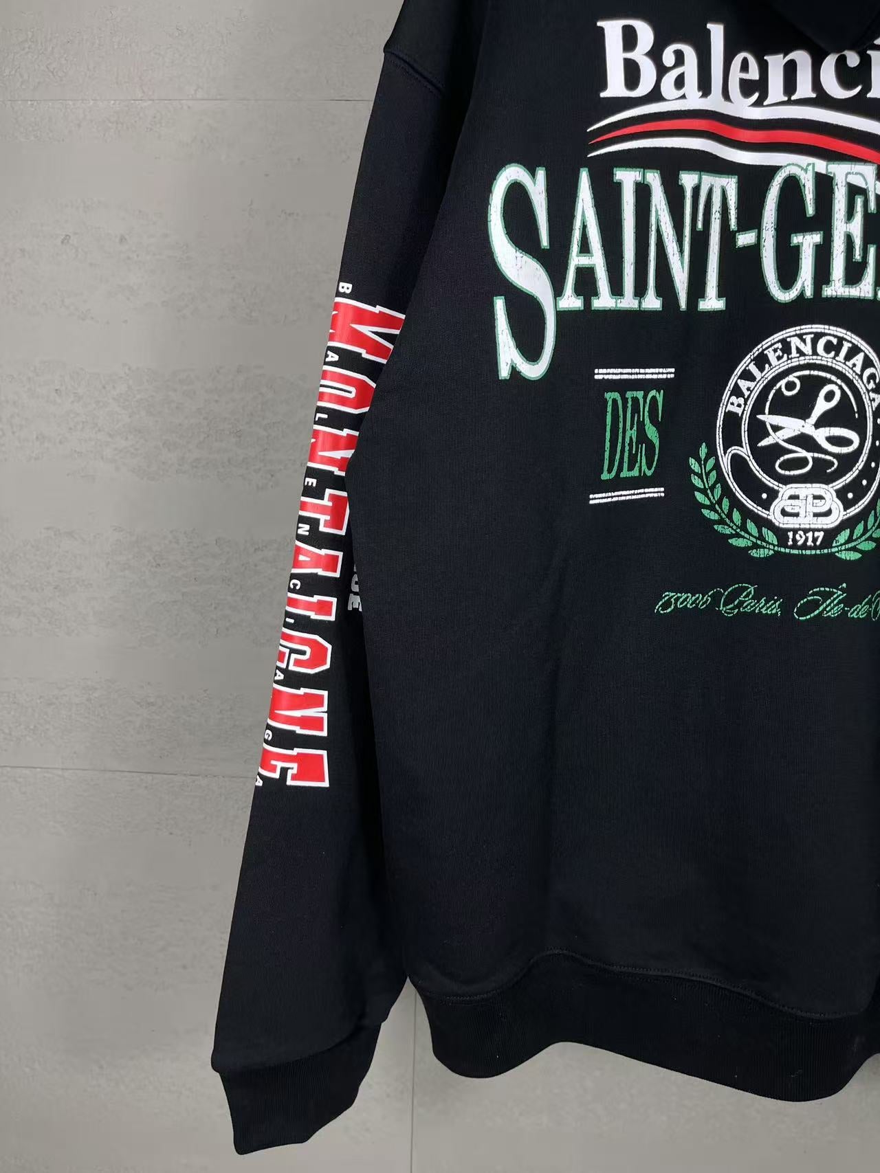 LuxluxHouse Best Quality Clothes Balenciaga Hoodie & Sweater