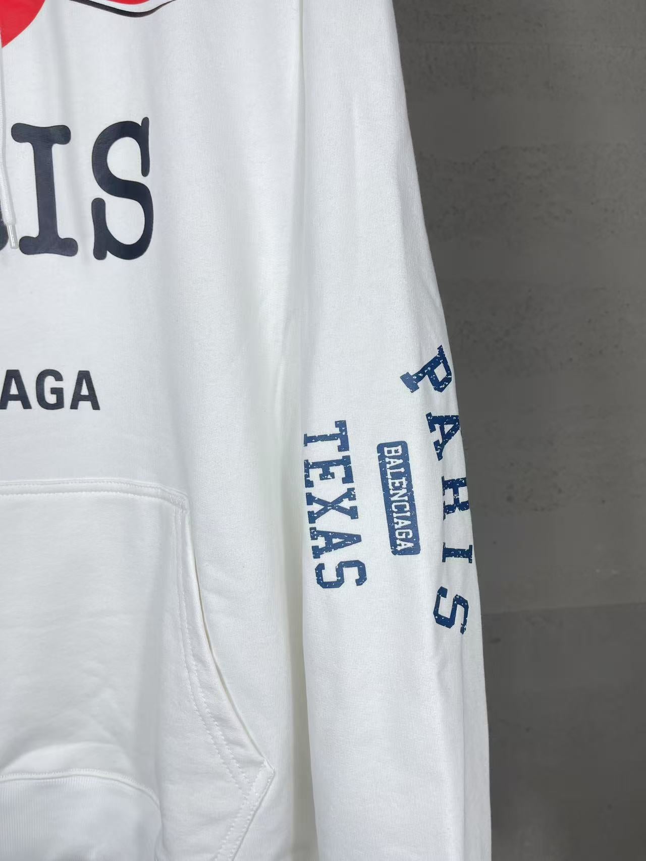 LuxluxHouse Best Quality Clothes Balenciaga Hoodie & Sweater