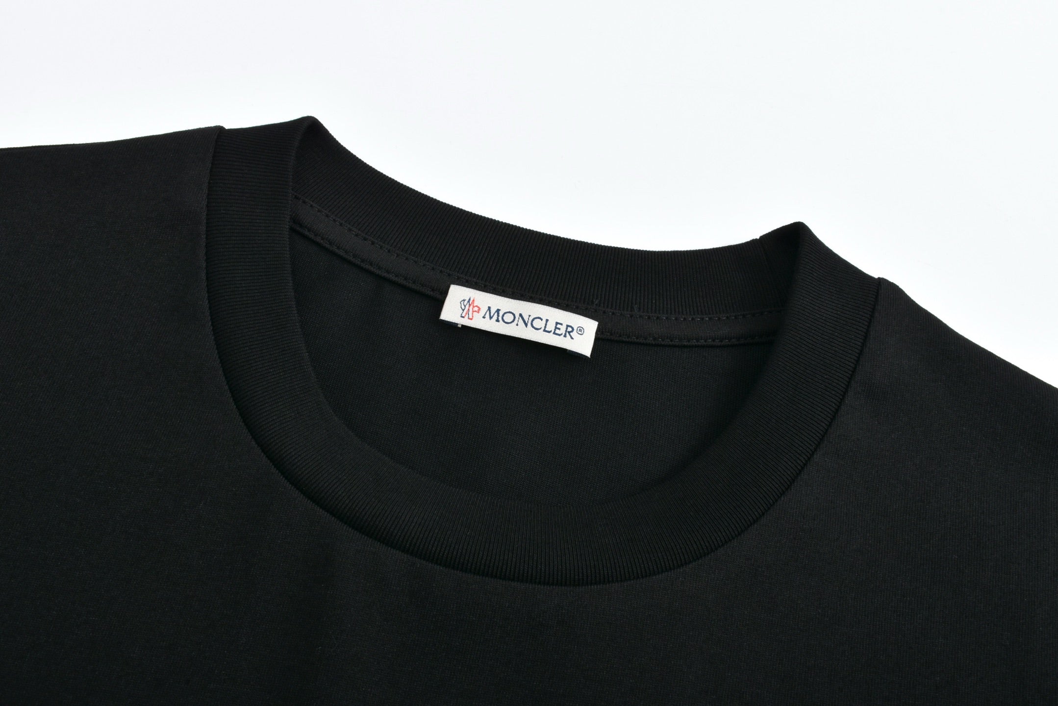 LuxluxHouse Best Quality Clothes T-shirt Moncler