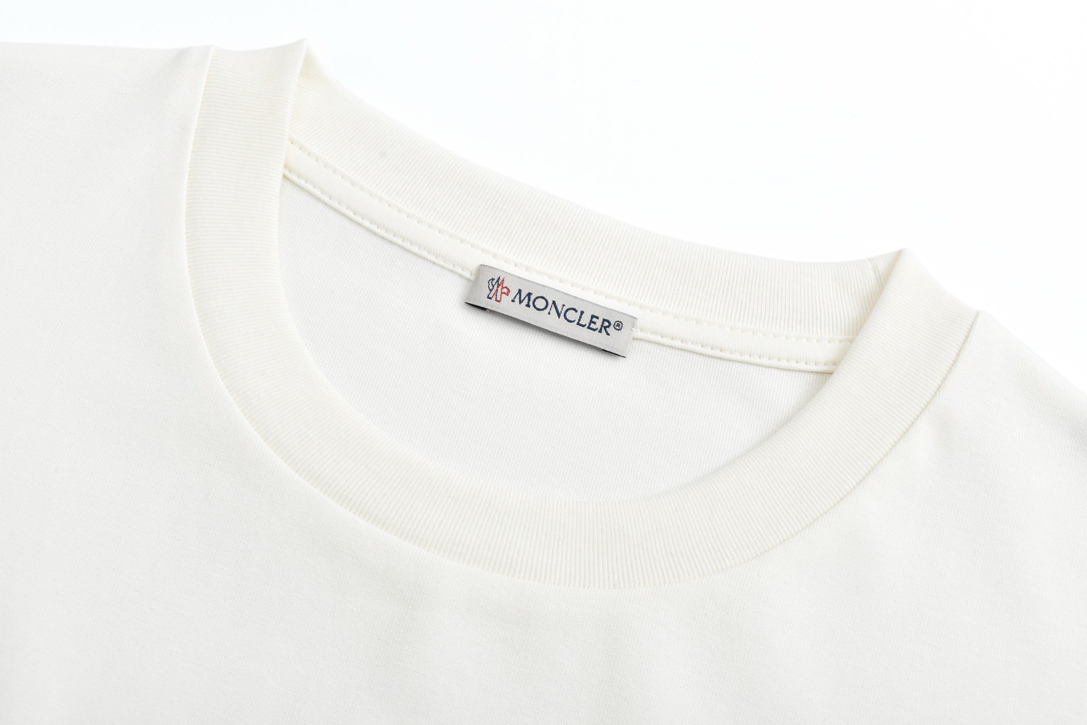 LuxluxHouse Best Quality Clothes T-shirt Moncler