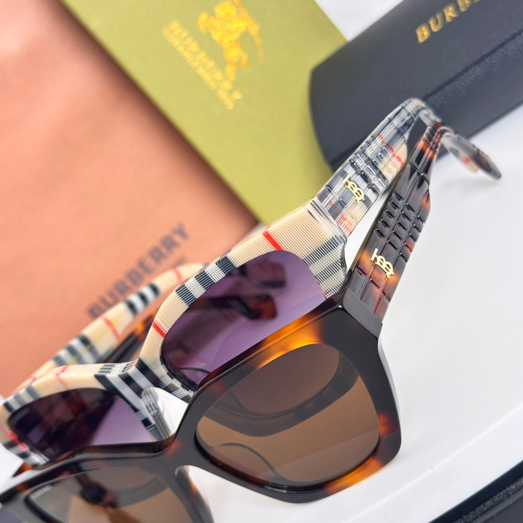 LuxluxHouse Best Quality Glasses Burberry