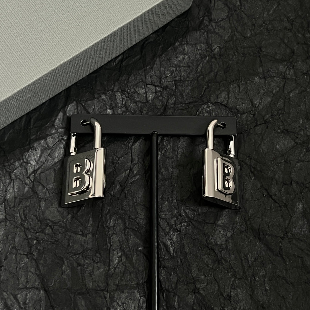LuxluxHouse Best Quality Accessories Earrings Earrings Balenciaga