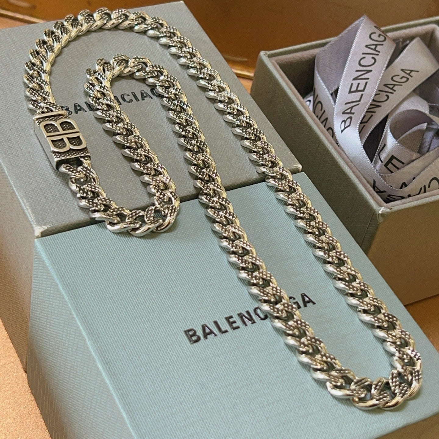 LuxluxHouse Best Quality Accessories Necklace Balenciaga