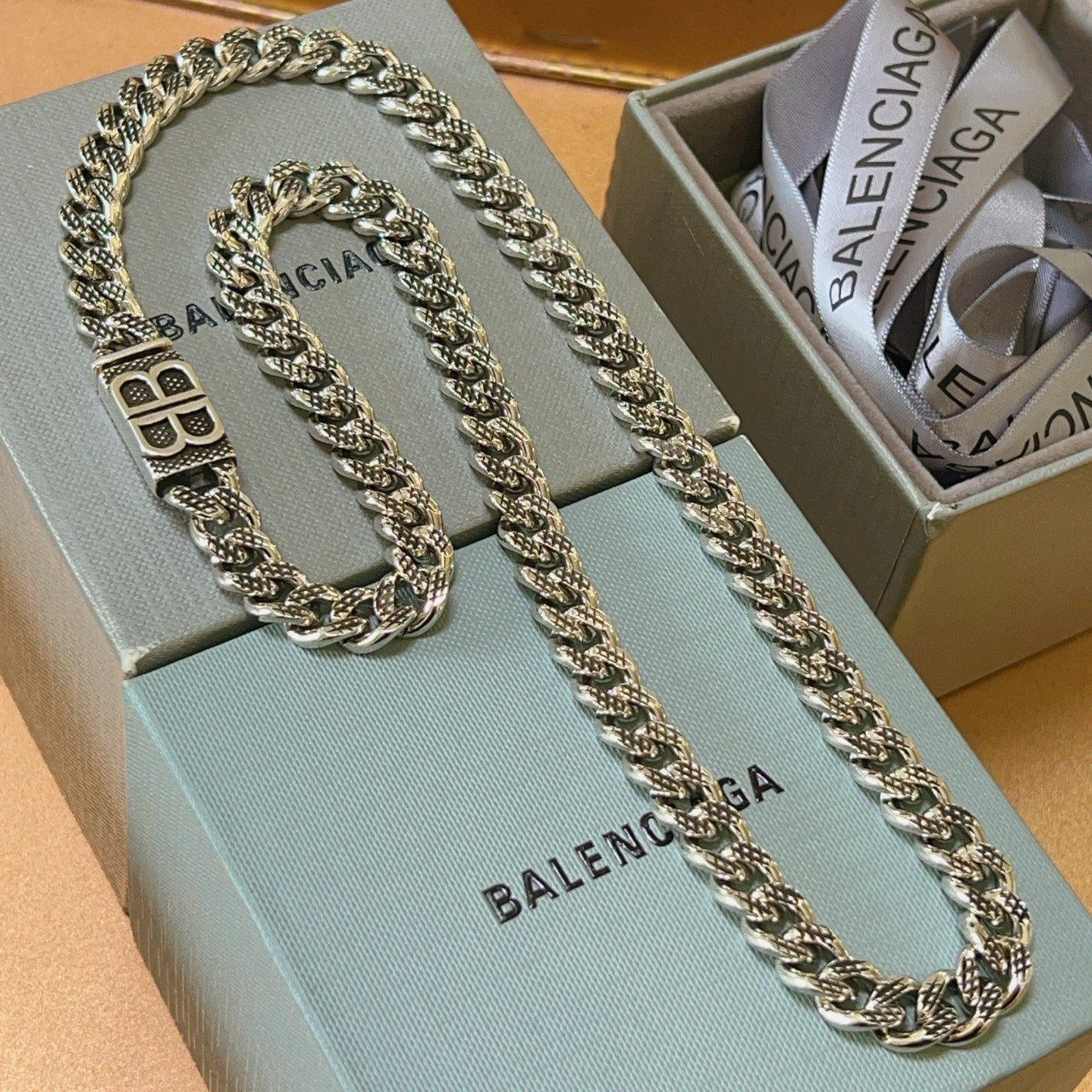 LuxluxHouse Best Quality Accessories Necklace Balenciaga