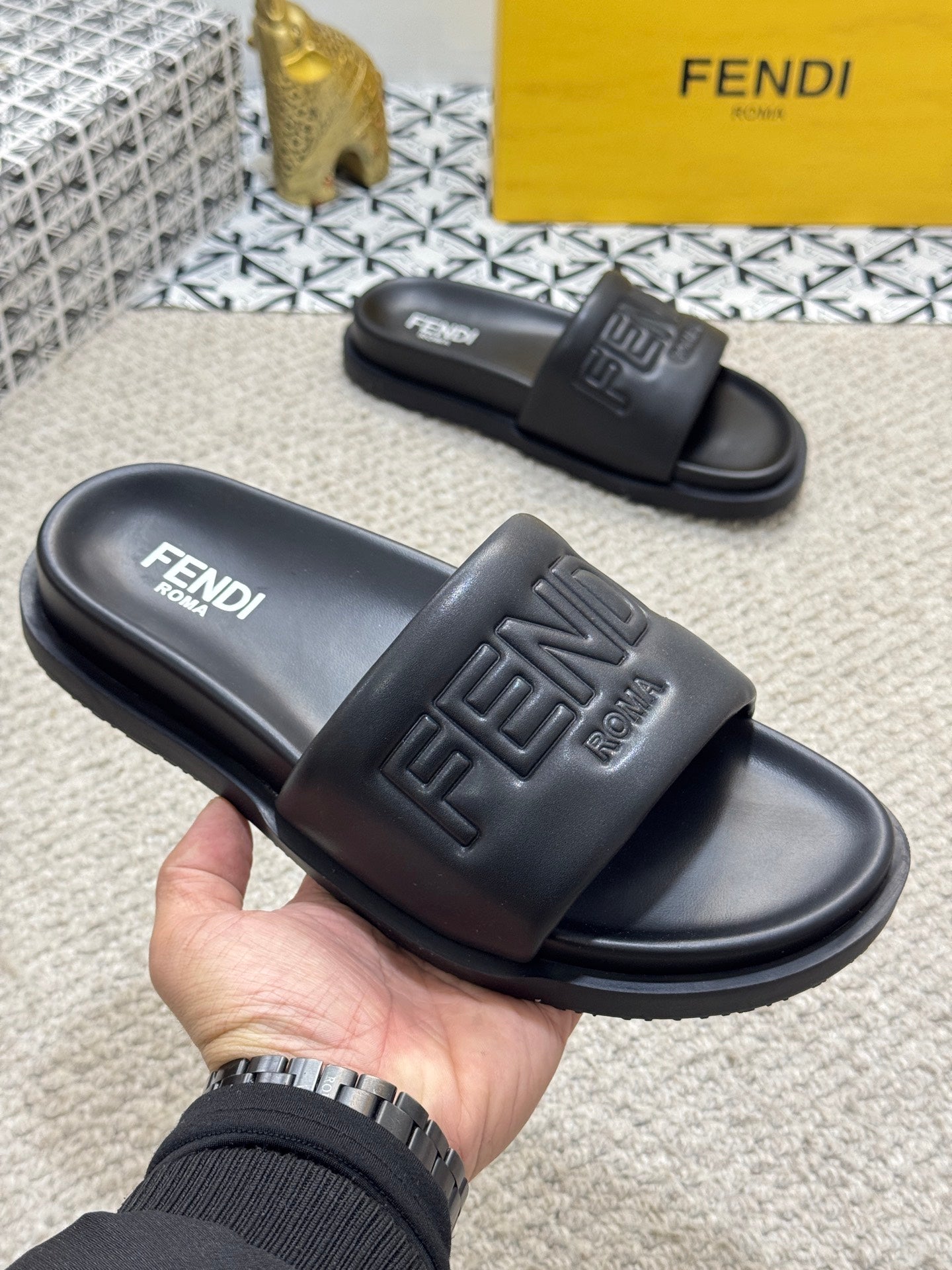 LuxluxHouse Best Quality Sandals Fendi