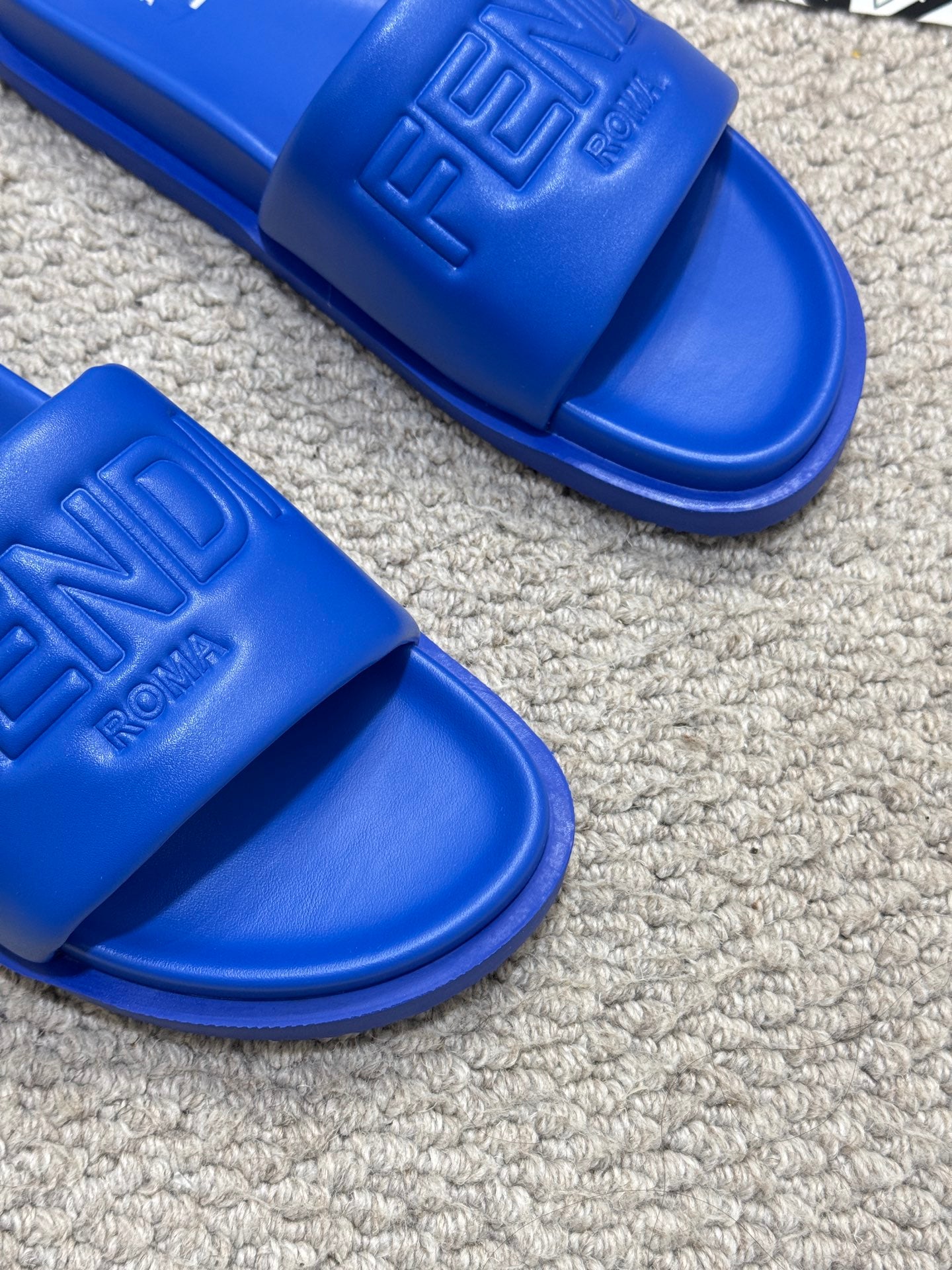 LuxluxHouse Best Quality Sandals Fendi