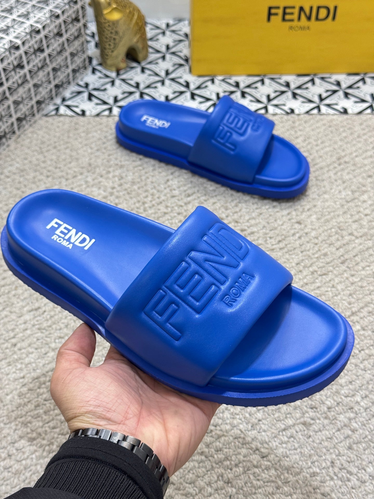LuxluxHouse Best Quality Sandals Fendi