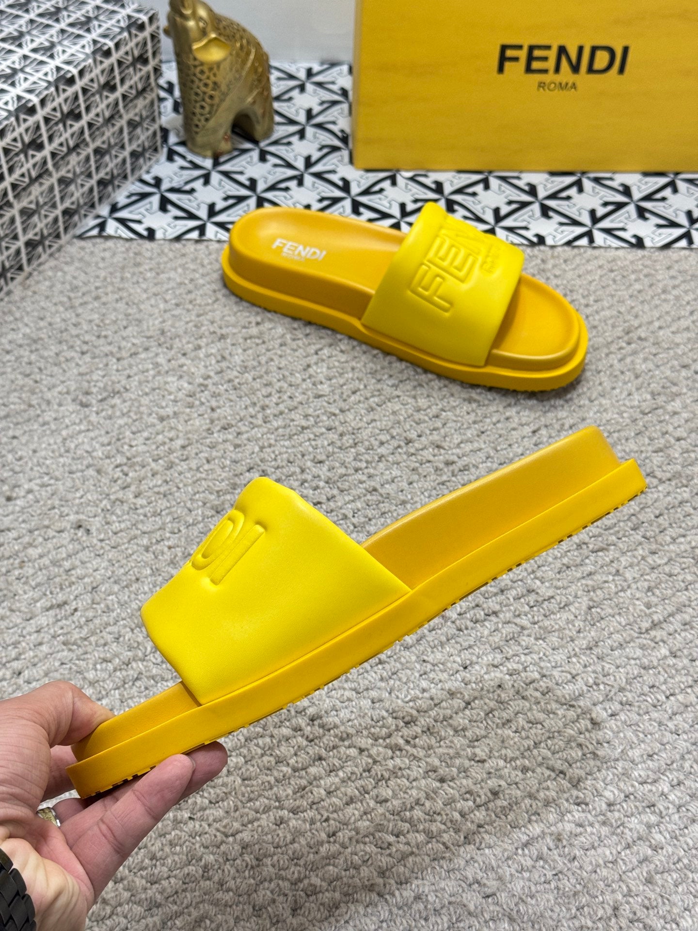 LuxluxHouse Best Quality Sandals Fendi