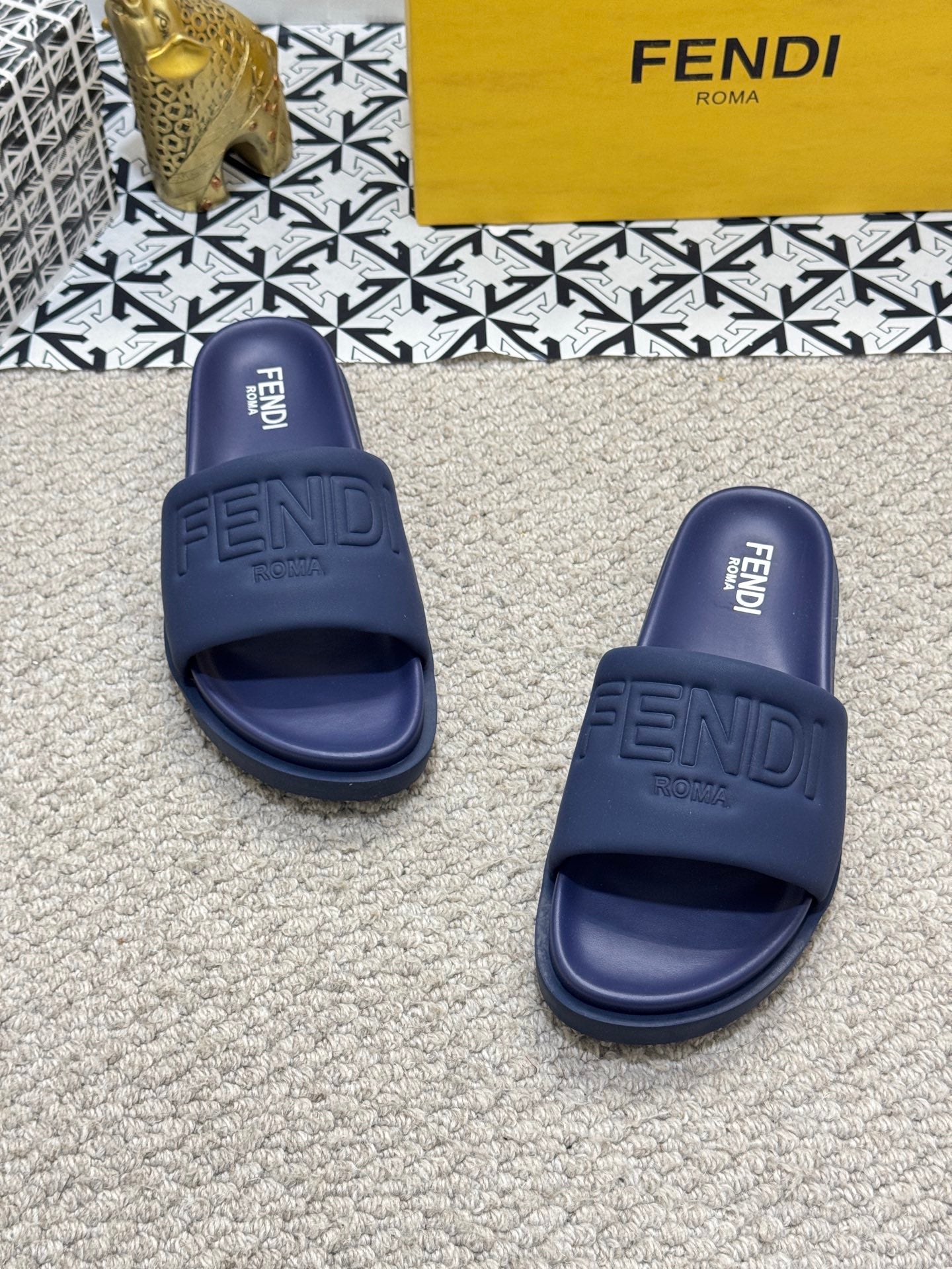 LuxluxHouse Best Quality Sandals Fendi