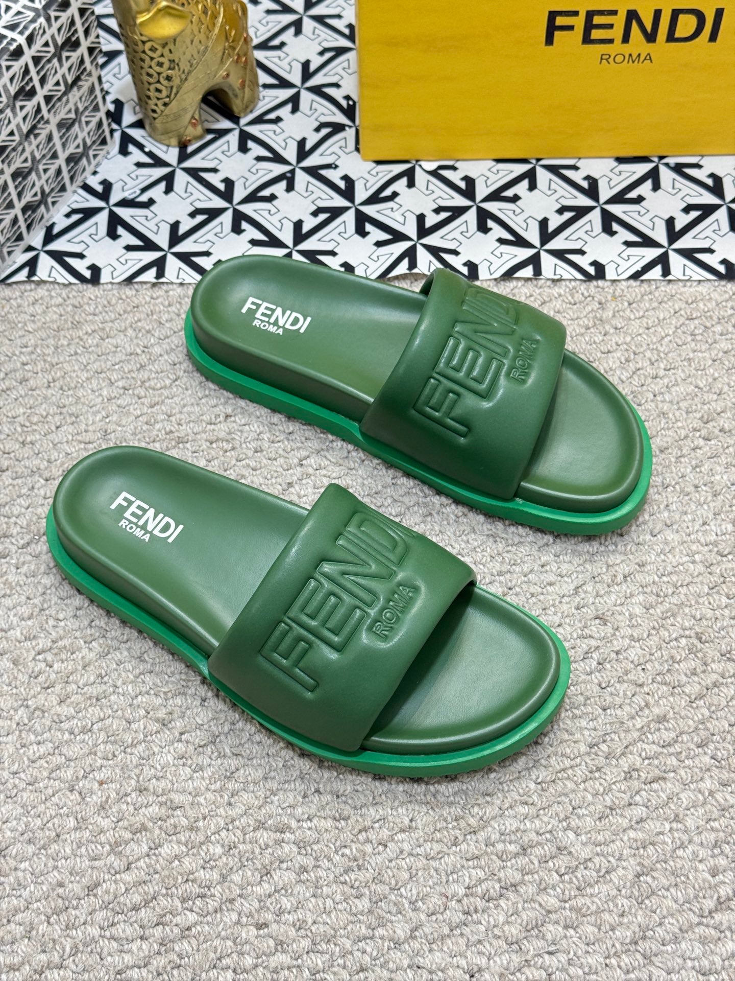 LuxluxHouse Best Quality Sandals Fendi