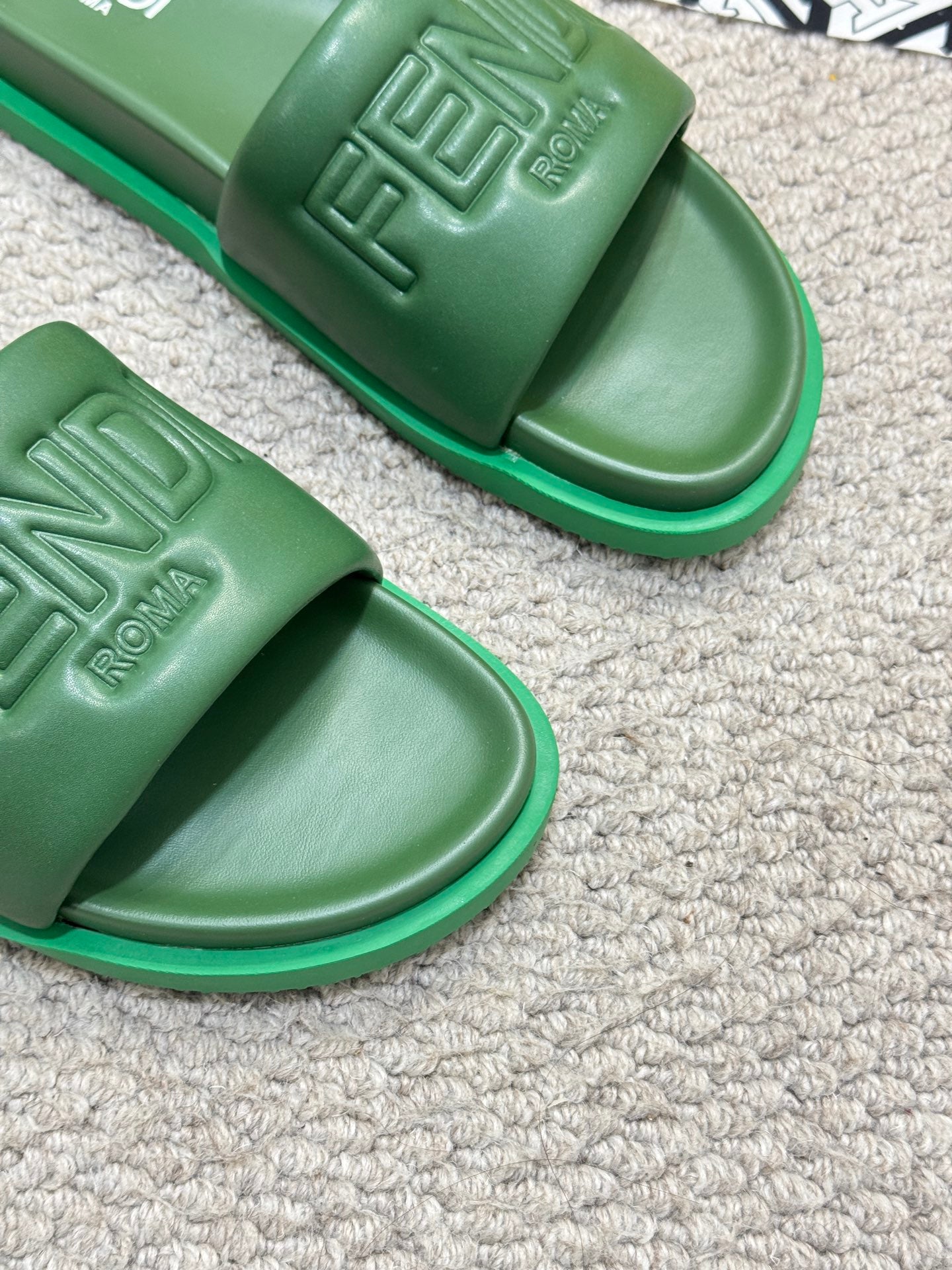 LuxluxHouse Best Quality Sandals Fendi