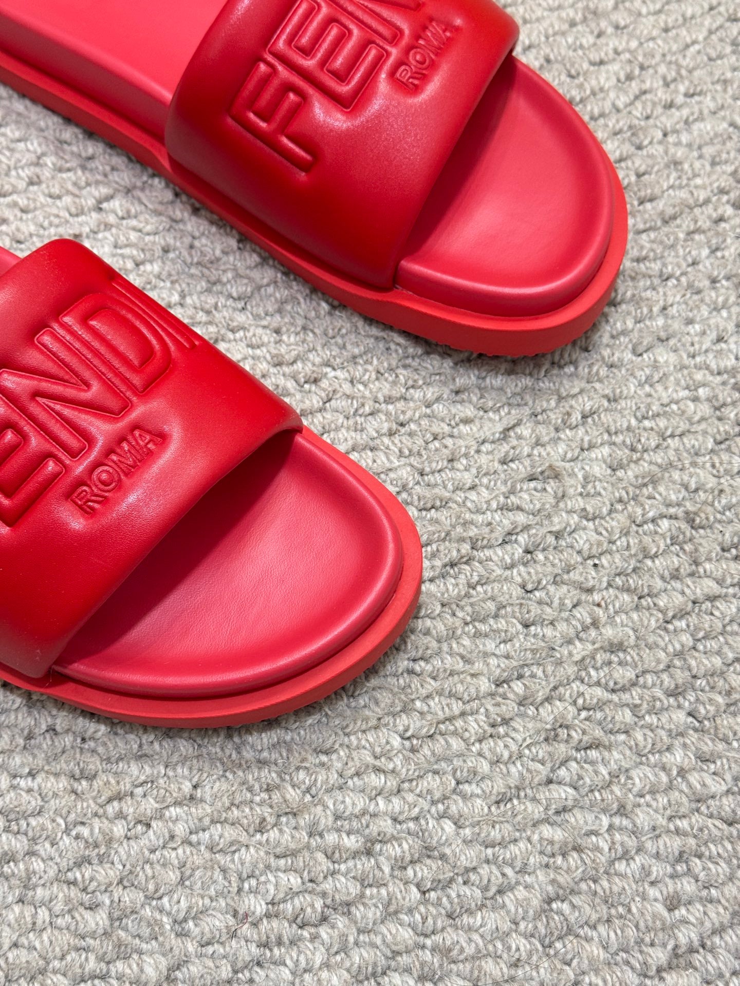 LuxluxHouse Best Quality Sandals Fendi