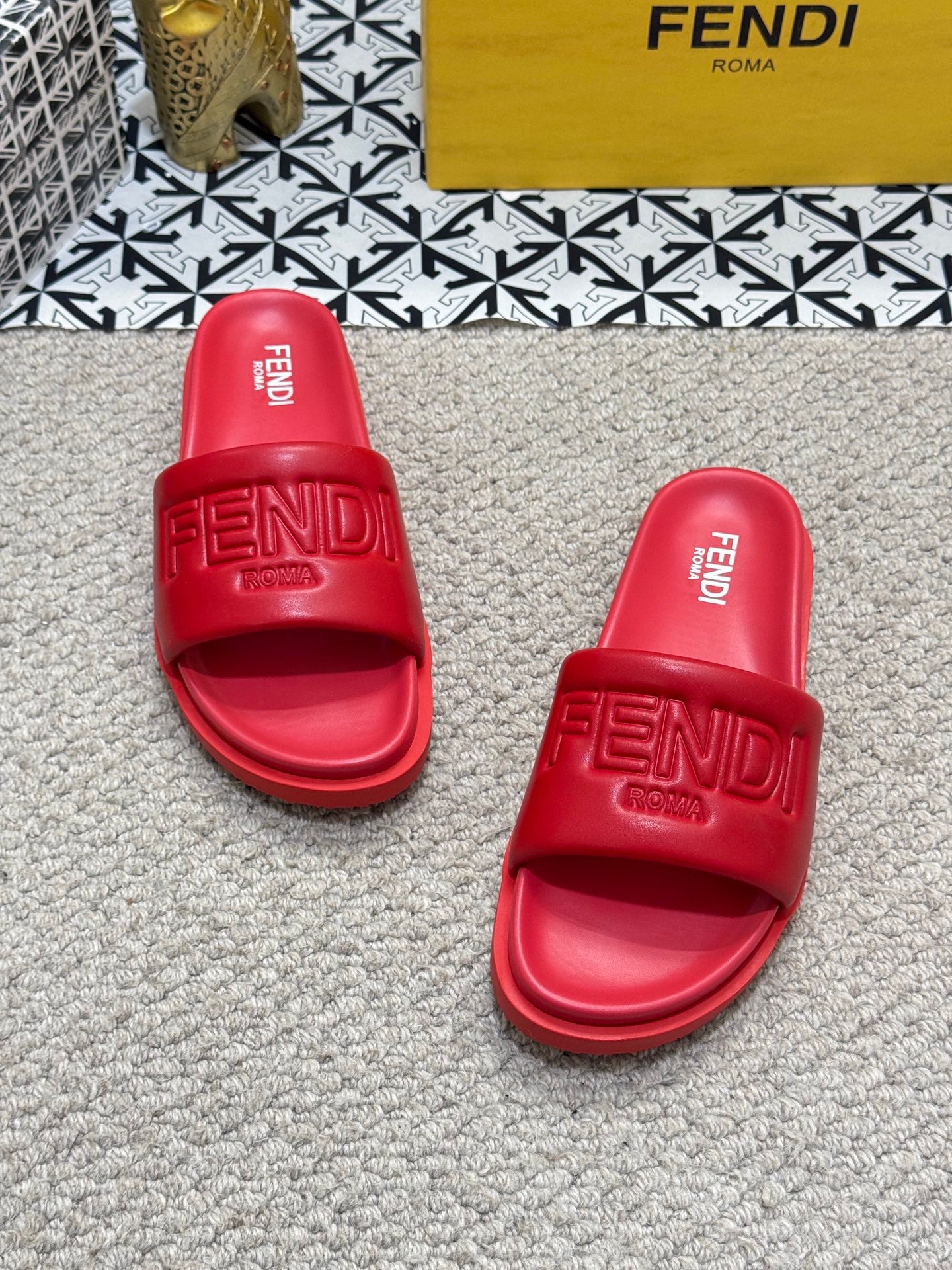 LuxluxHouse Best Quality Sandals Fendi