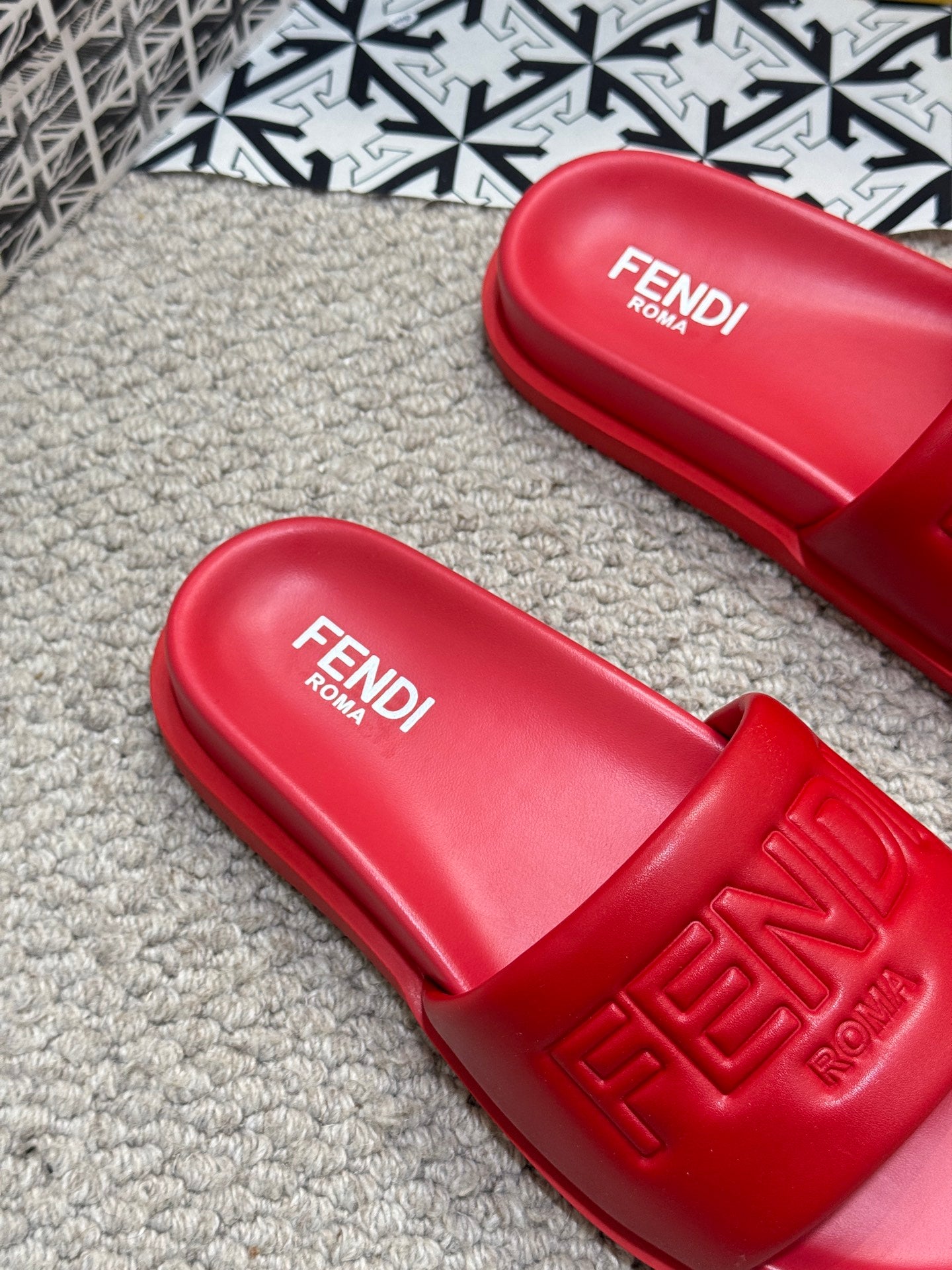 LuxluxHouse Best Quality Sandals Fendi