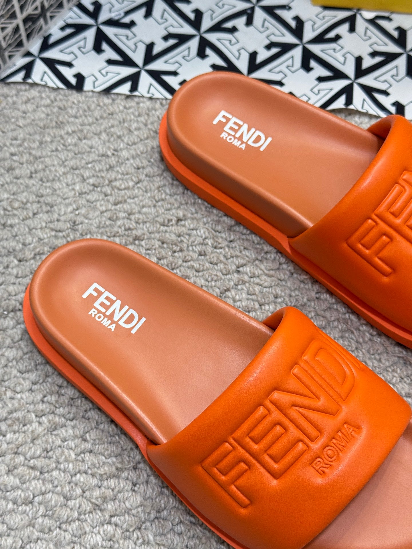 LuxluxHouse Best Quality Sandals Fendi