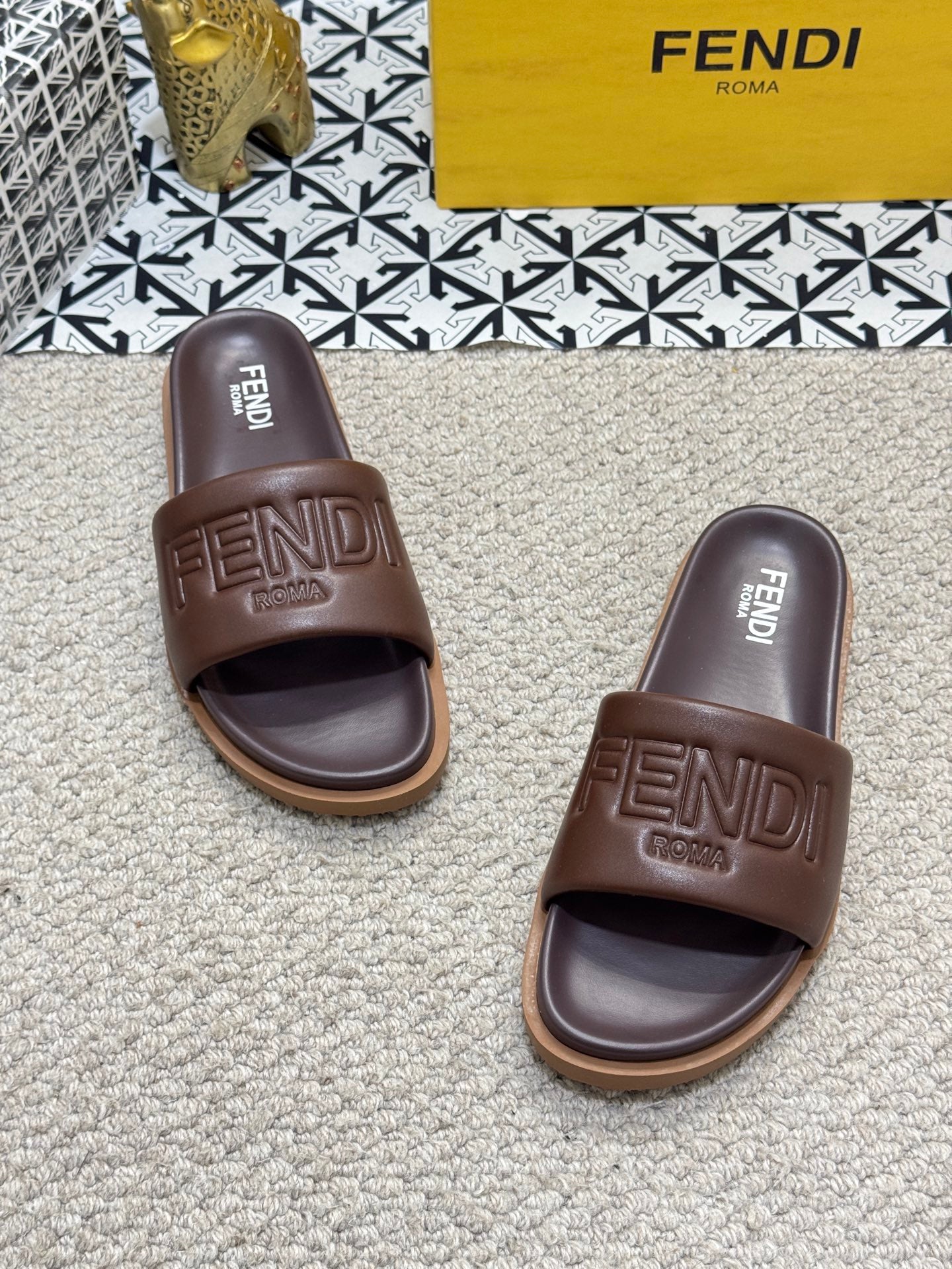 LuxluxHouse Best Quality Sandals Fendi