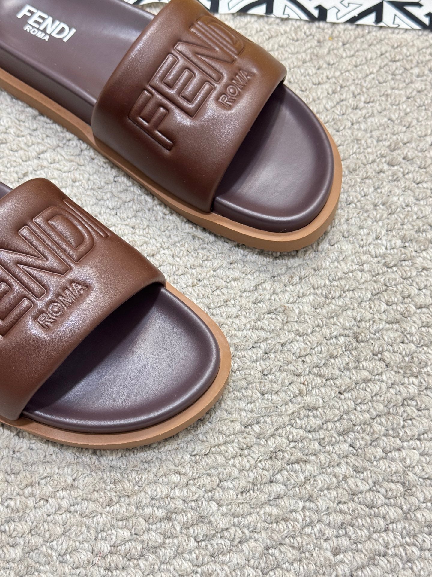 LuxluxHouse Best Quality Sandals Fendi