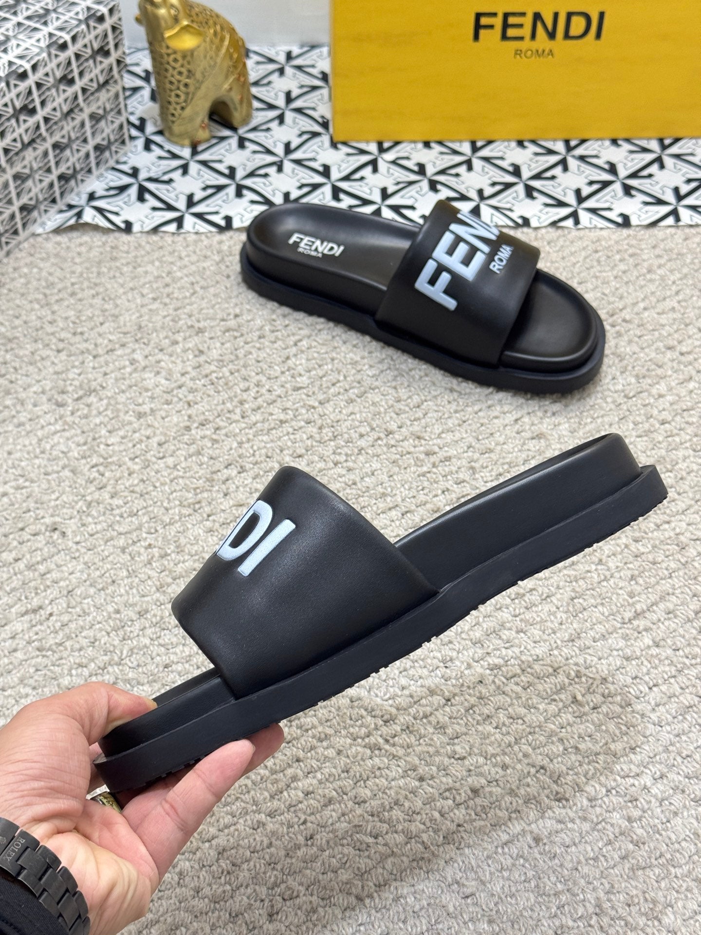 LuxluxHouse Best Quality Sandals Fendi