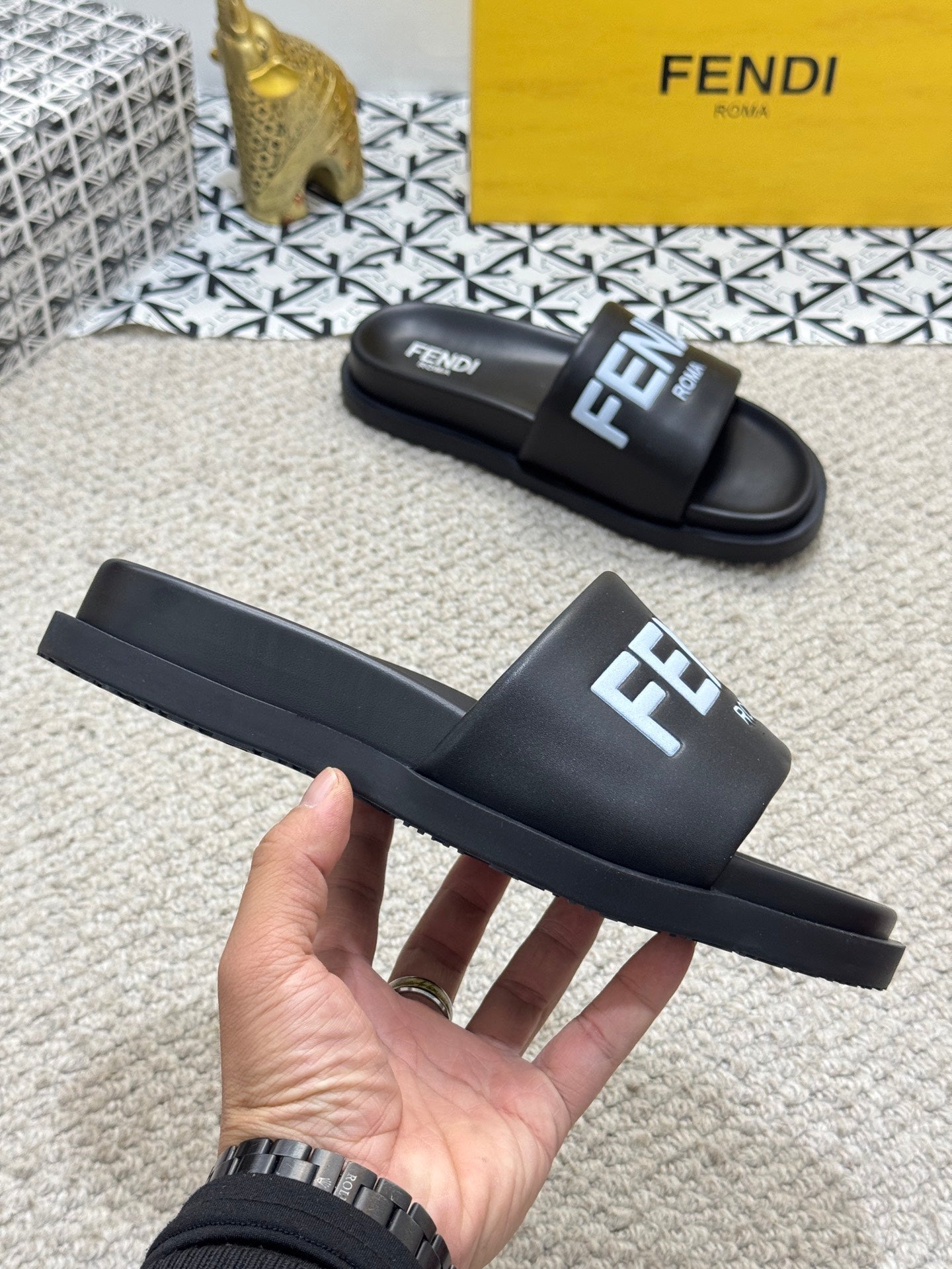 LuxluxHouse Best Quality Sandals Fendi