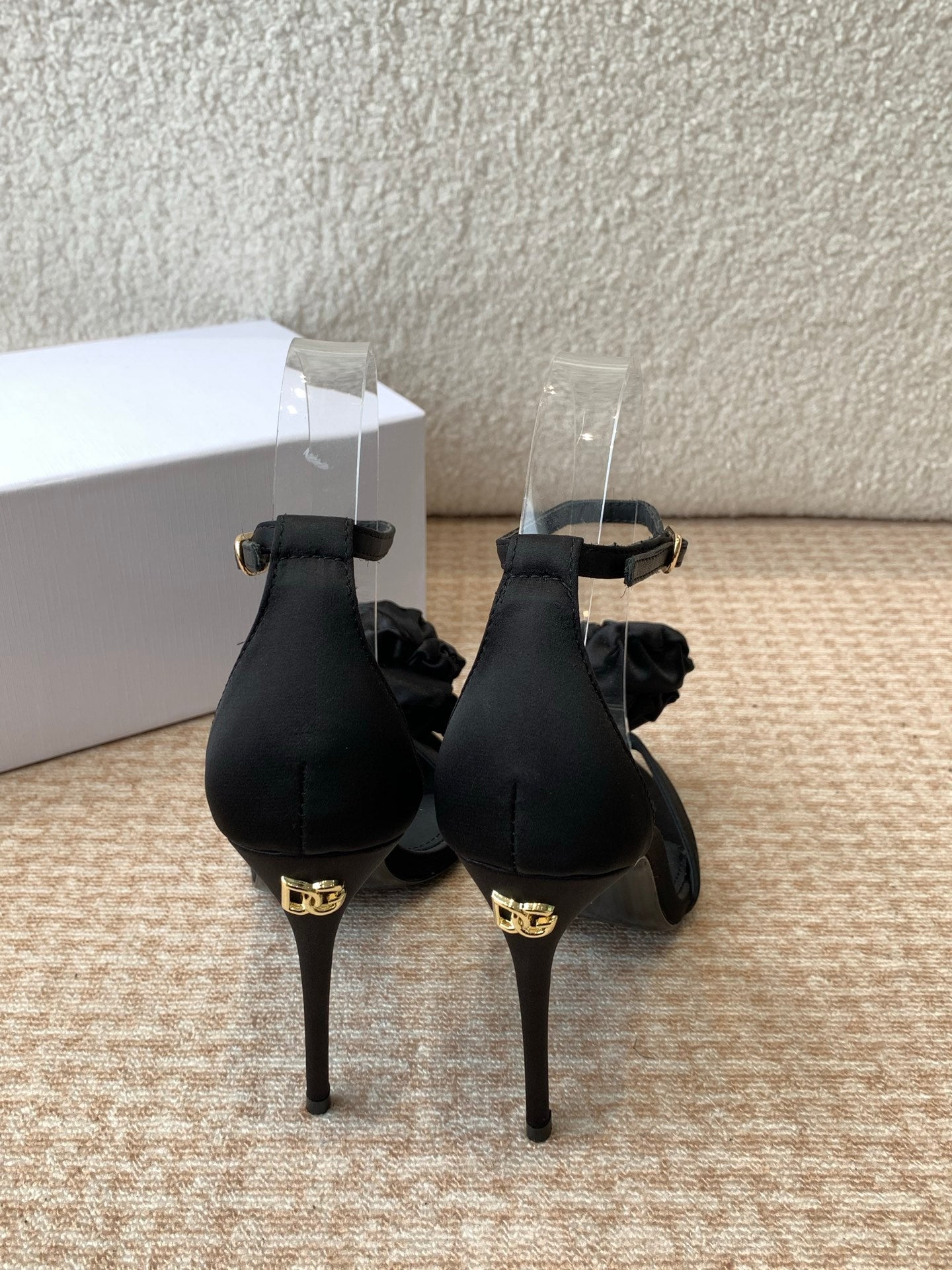 LuxluxHouse Best Quality Dolce & Gabbana Women Shoes
