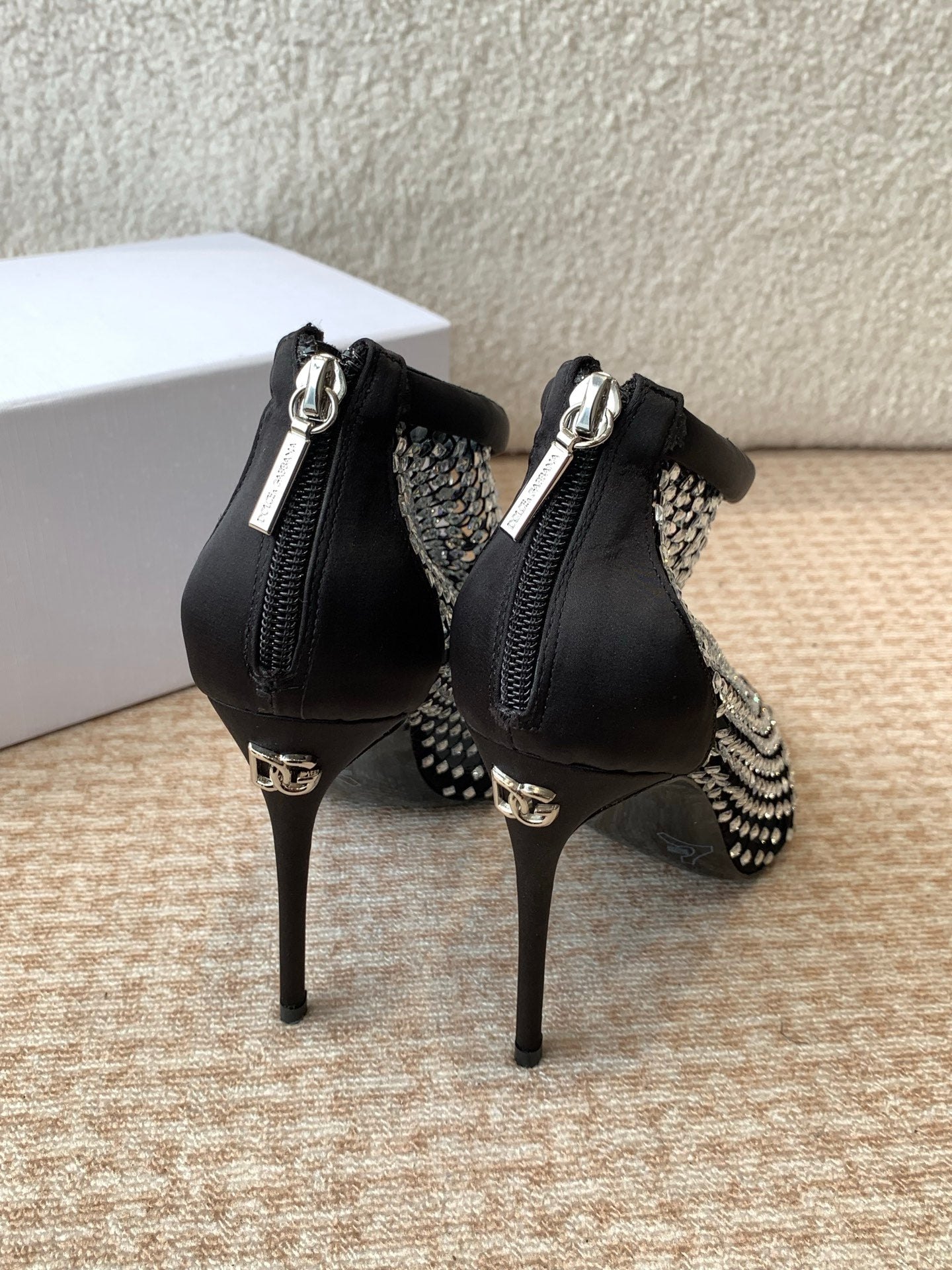 LuxluxHouse Best Quality Dolce & Gabbana Women Shoes