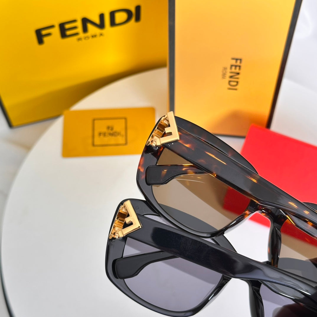 LuxluxHouse Best Quality Glasses Fendi