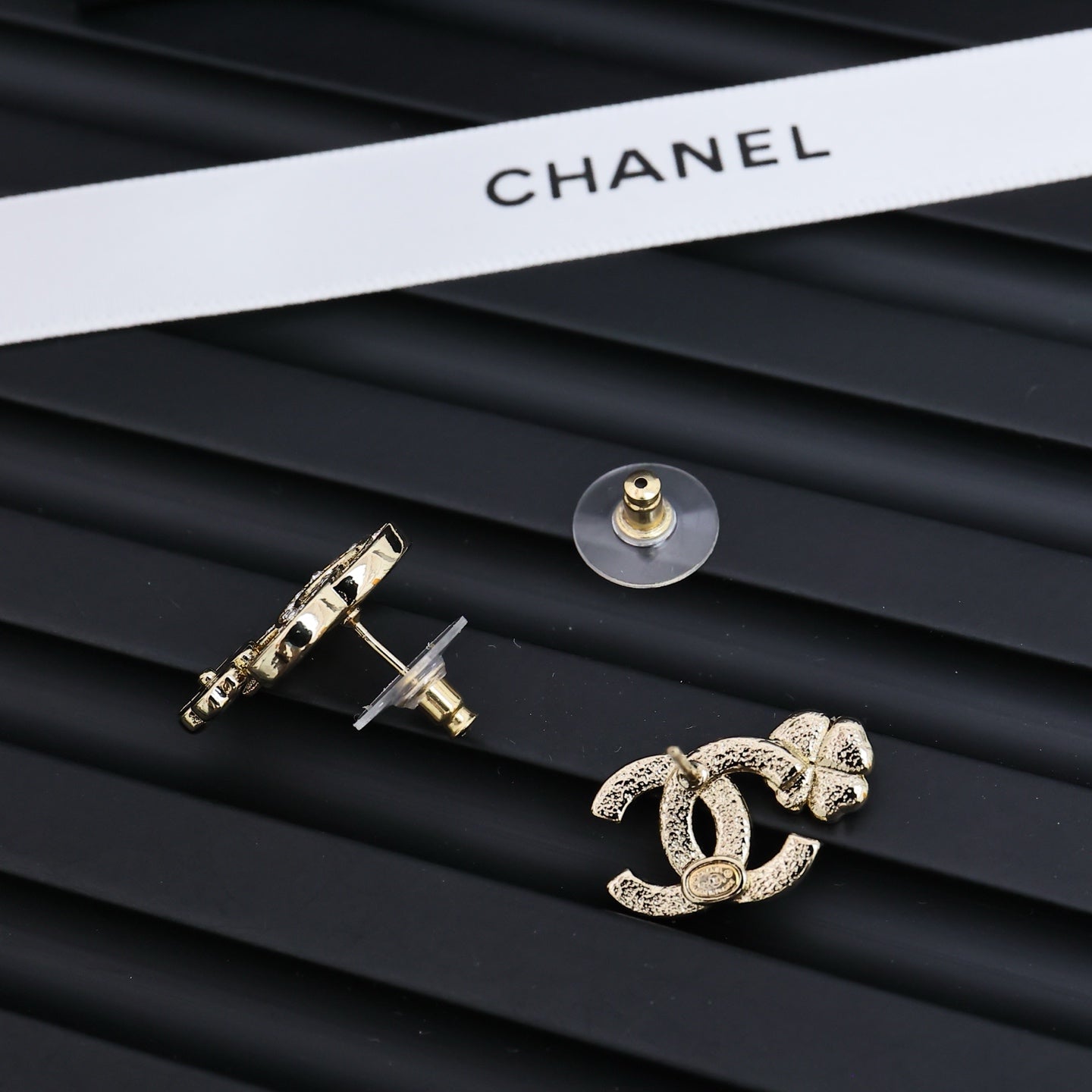 LuxluxHouse Best Quality Accessories Chanel Earrings