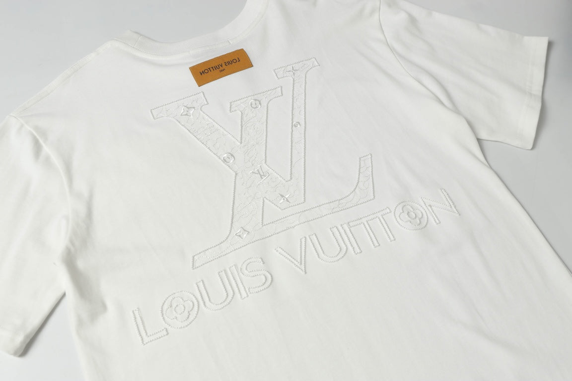 LuxluxHouse Best Quality Clothes T-shirt Louis Vuitton