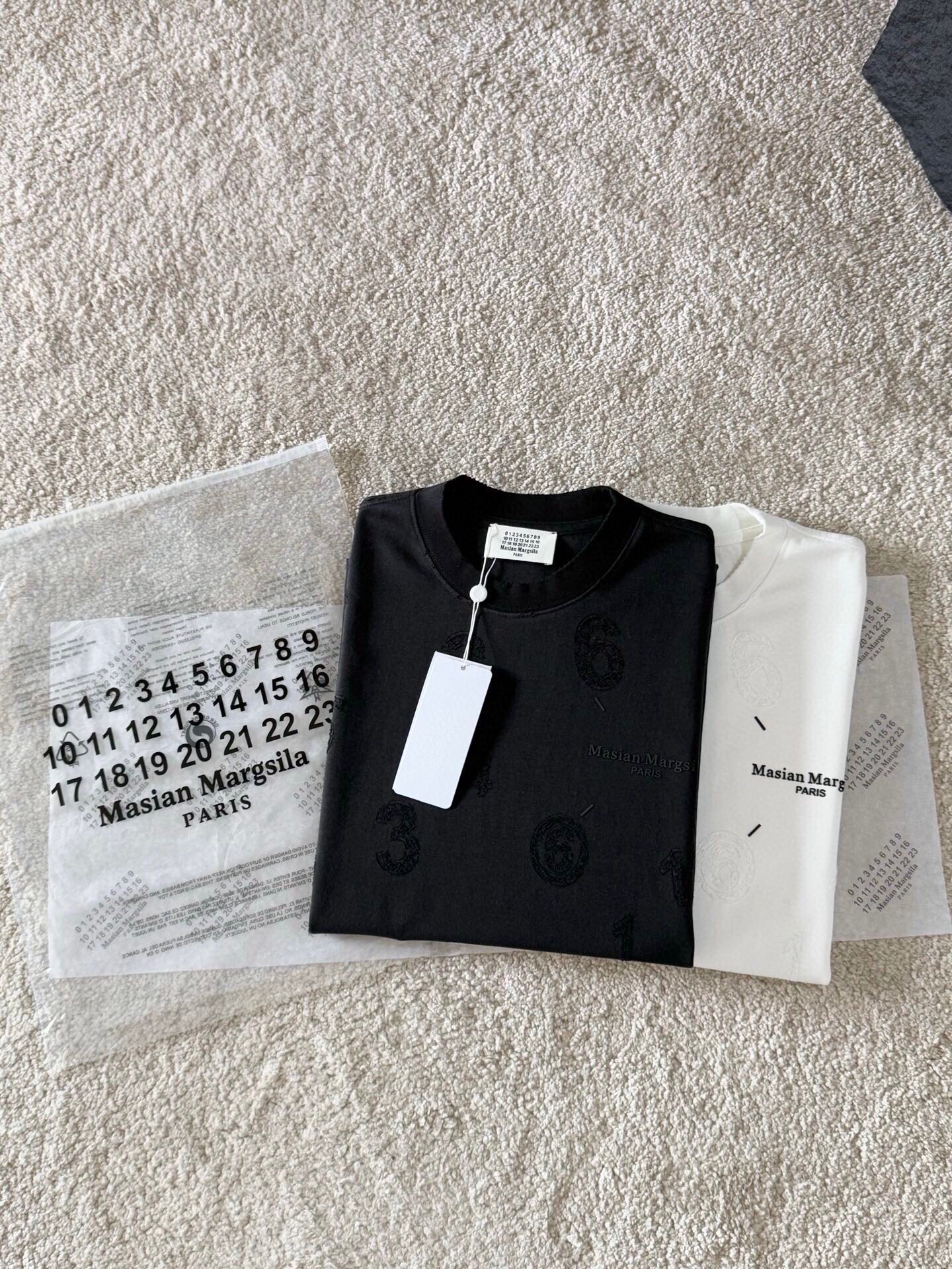 LuxluxHouse Best Quality Clothes T-shirt Chanel & Maison Margiela