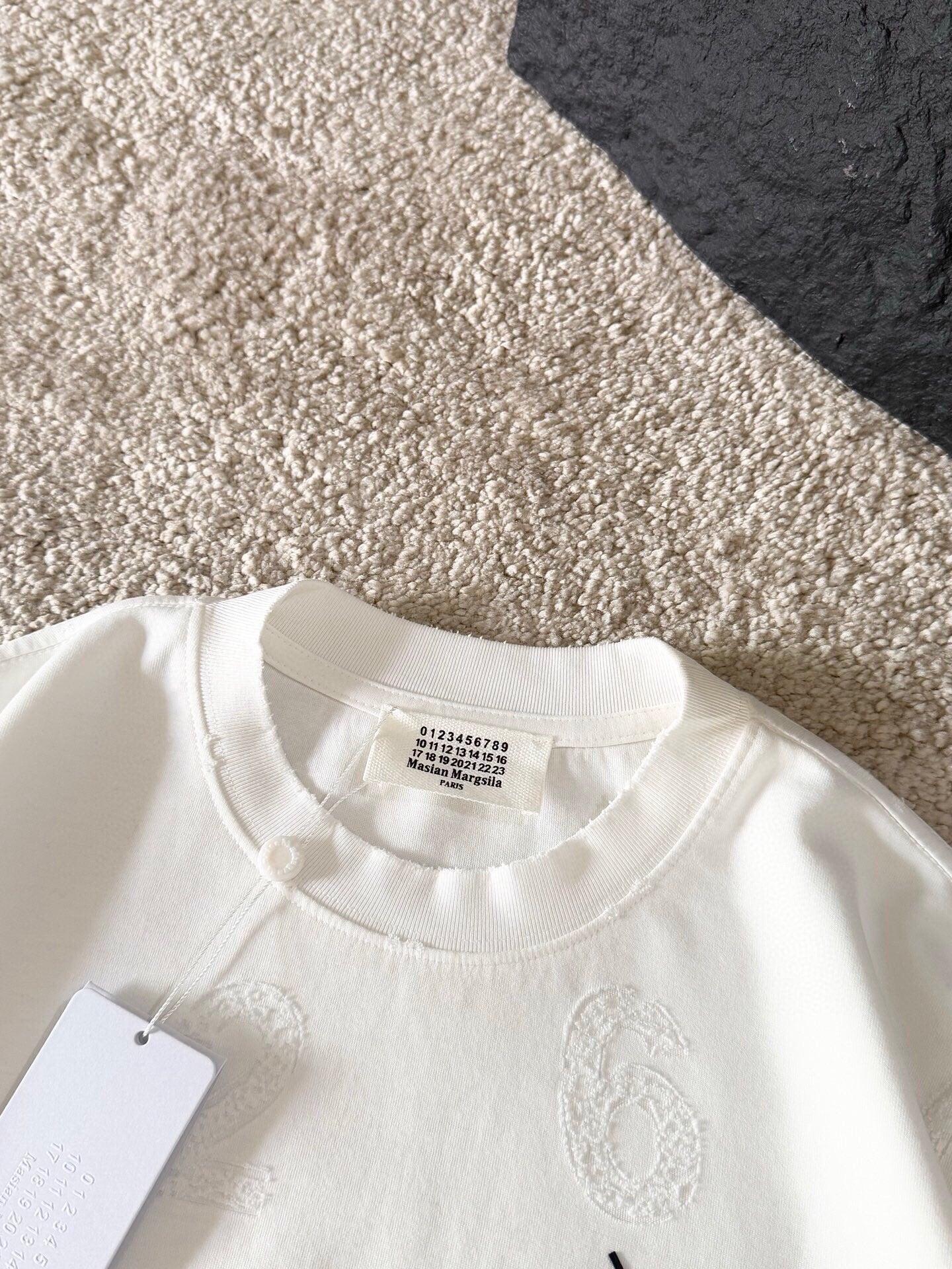 LuxluxHouse Best Quality Clothes T-shirt Chanel & Maison Margiela