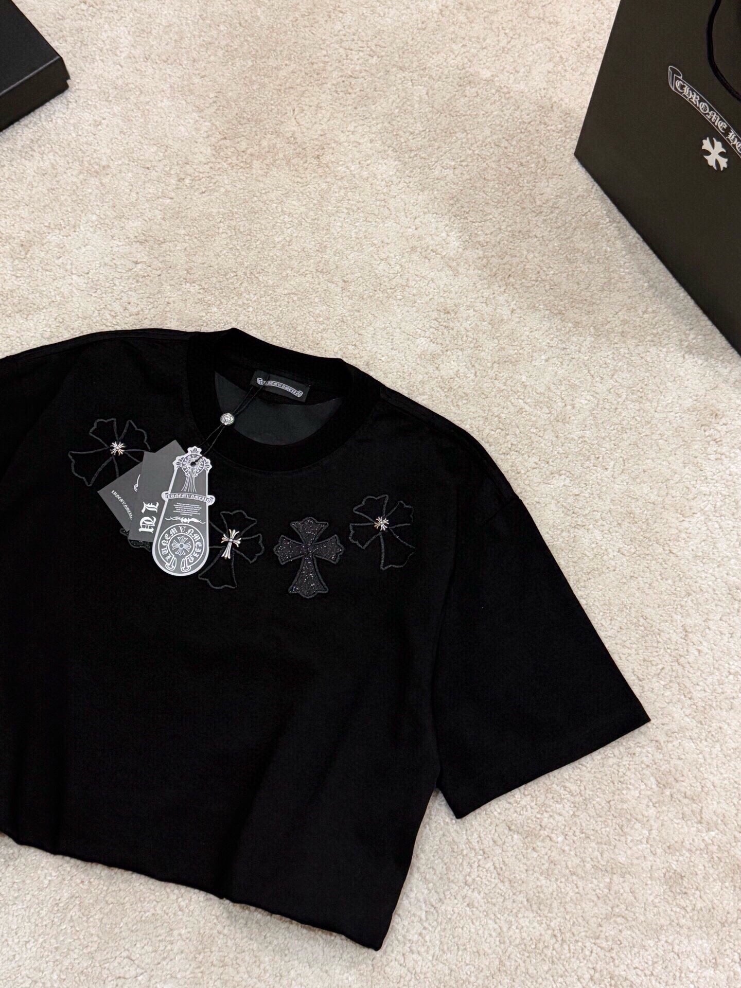 LuxluxHouse Best Quality Clothes Chrome Hearts T-shirt