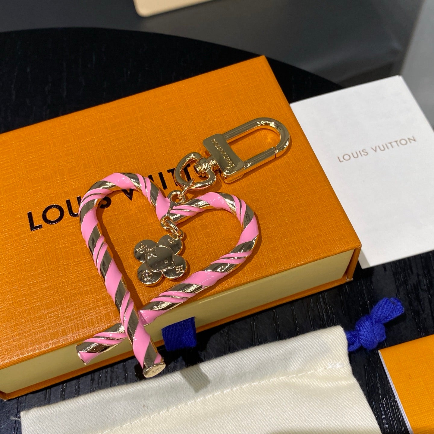 LuxluxHouse Best Quality Accessories Keychain Louis Vuitton Keychain