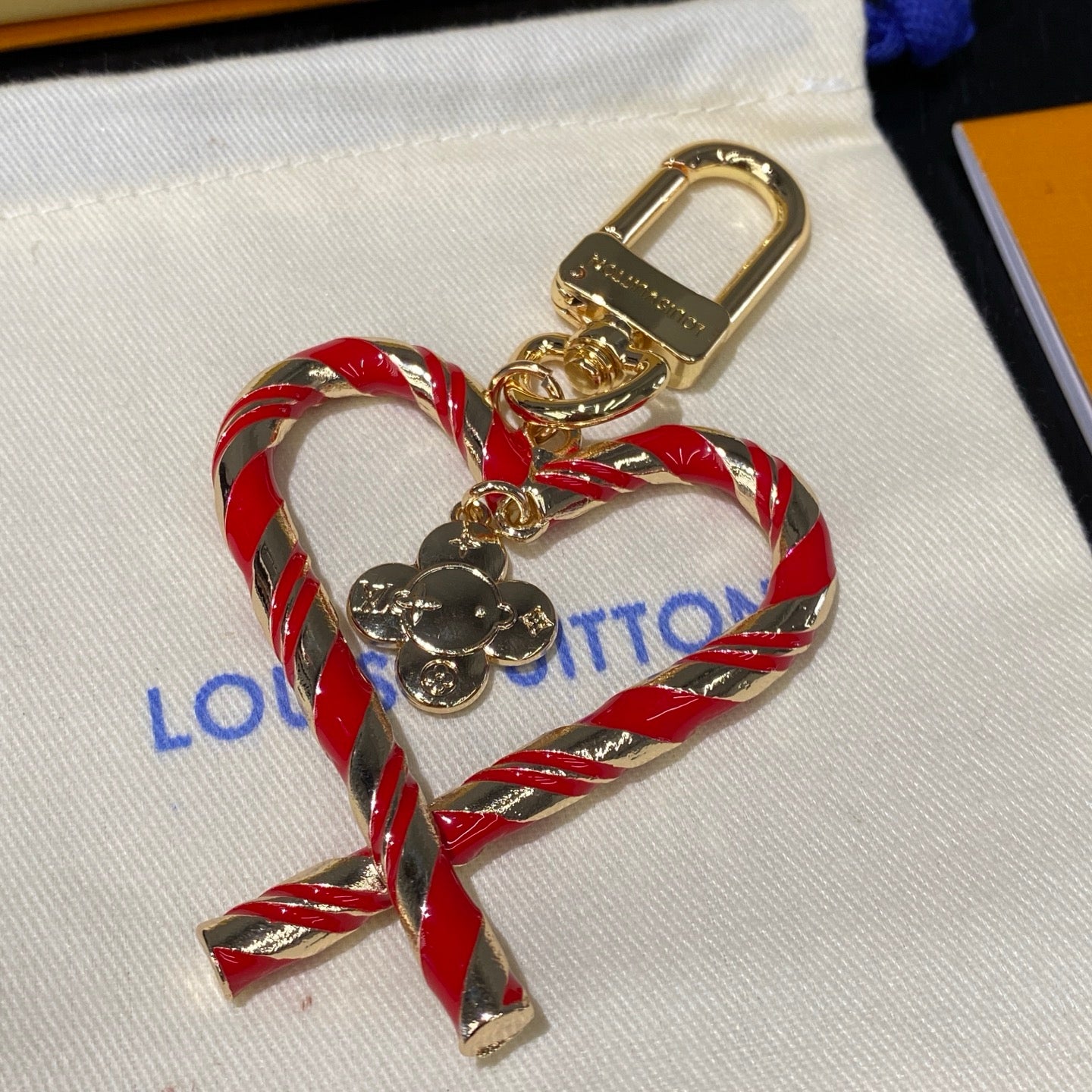 LuxluxHouse Best Quality Accessories Keychain Louis Vuitton Keychain