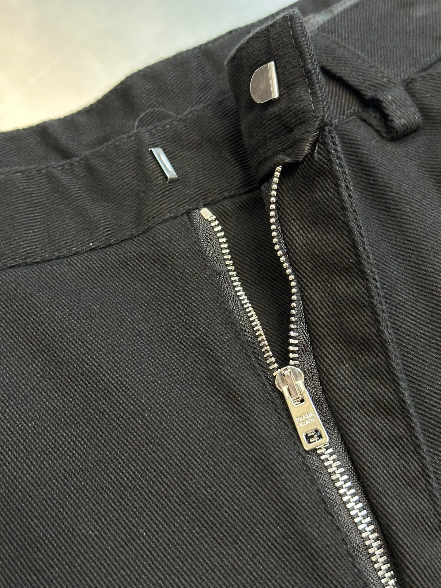 LuxluxHouse Best Quality Clothes Pants Prada