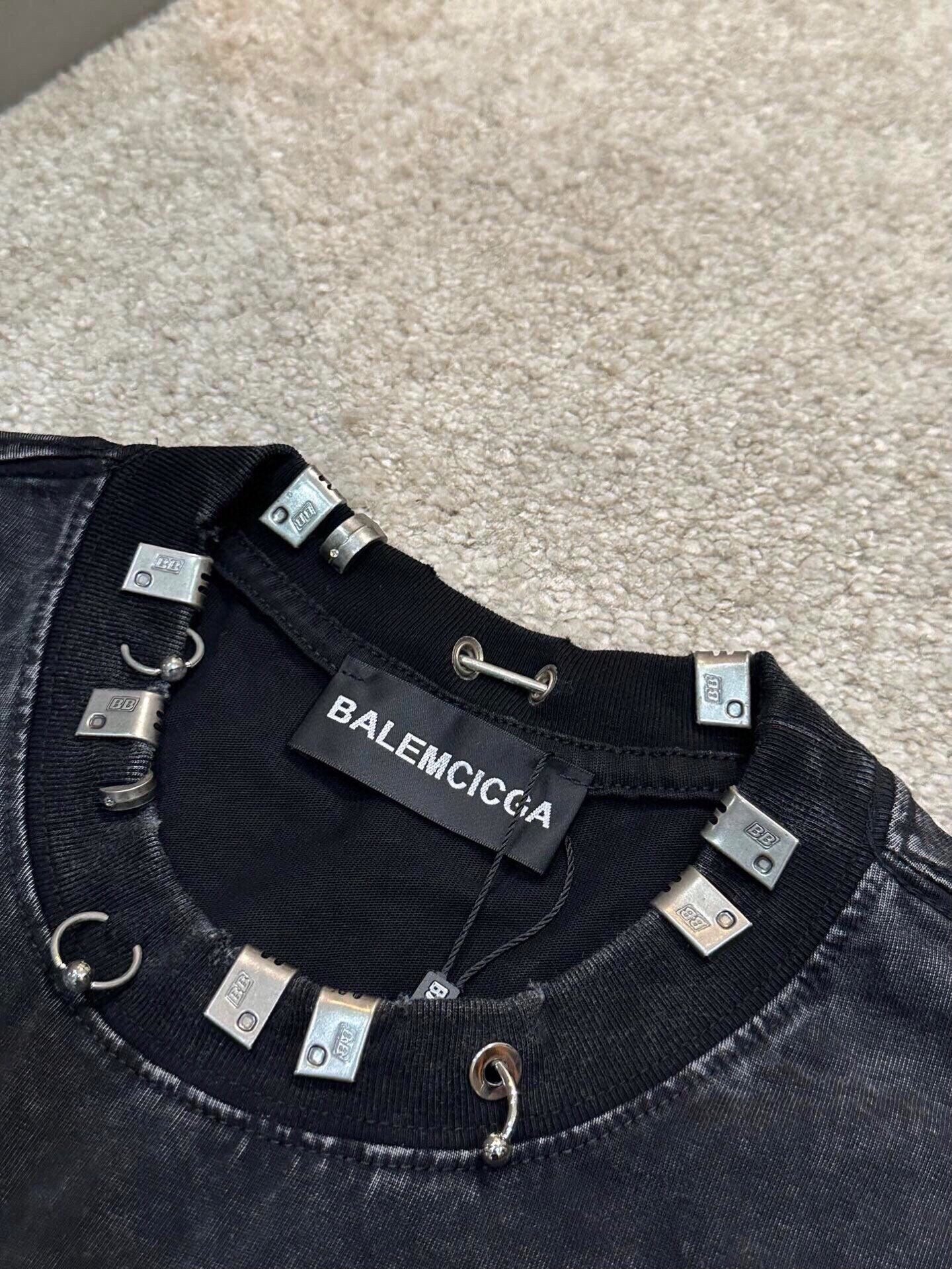 LuxluxHouse Best Quality Clothes Balenciaga T-shirt