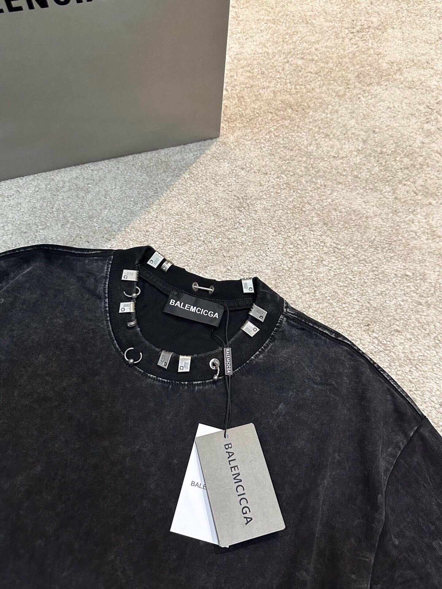 LuxluxHouse Best Quality Clothes Balenciaga T-shirt