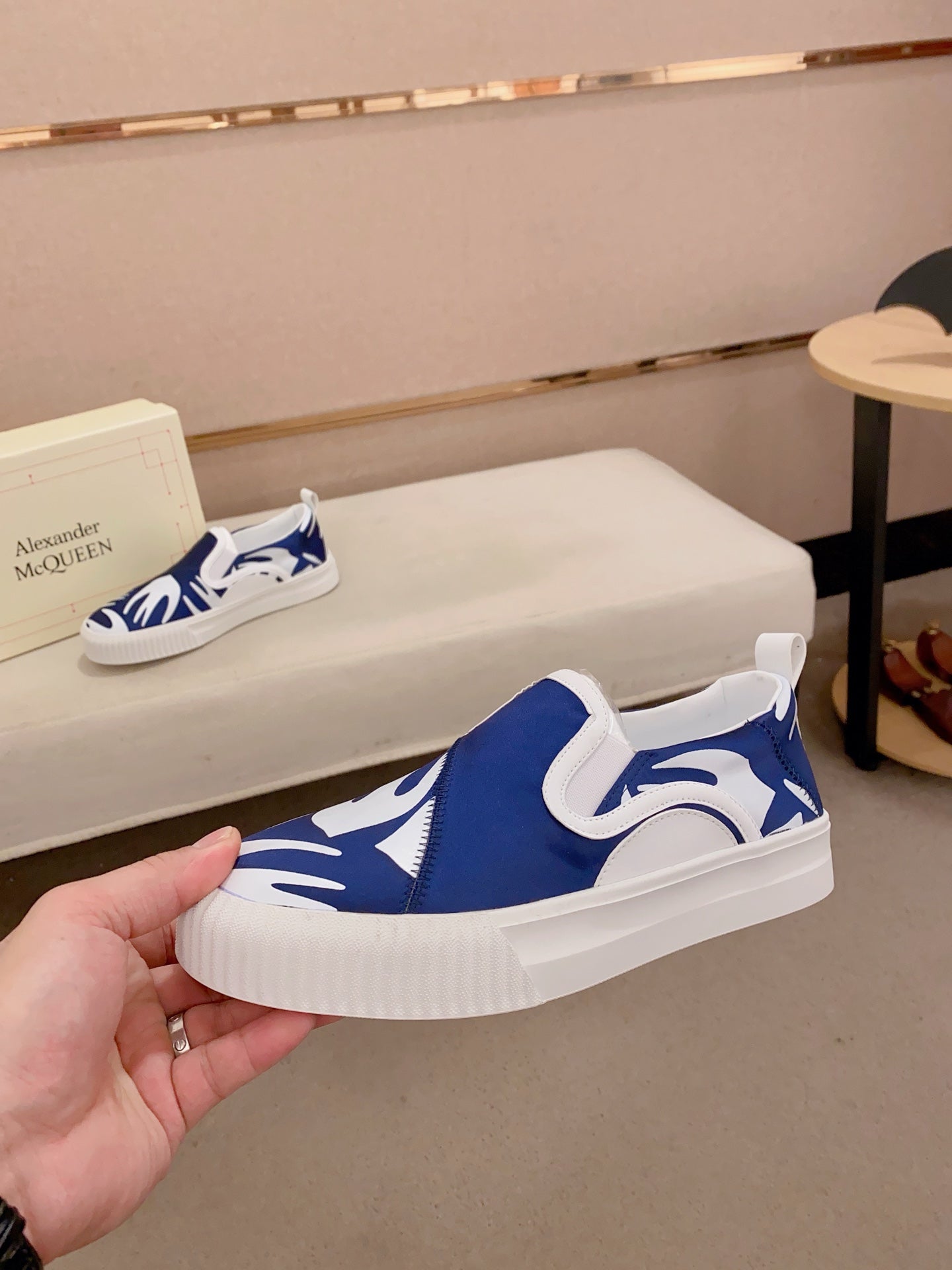 LuxluxHouse Best Quality Shoes Alexander McQueen