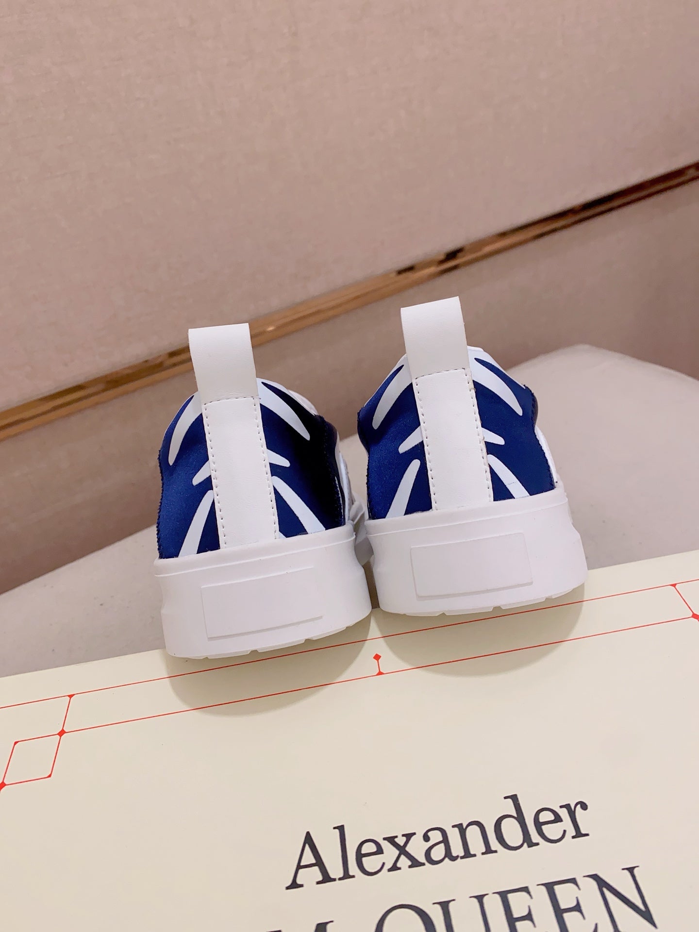 LuxluxHouse Best Quality Shoes Alexander McQueen