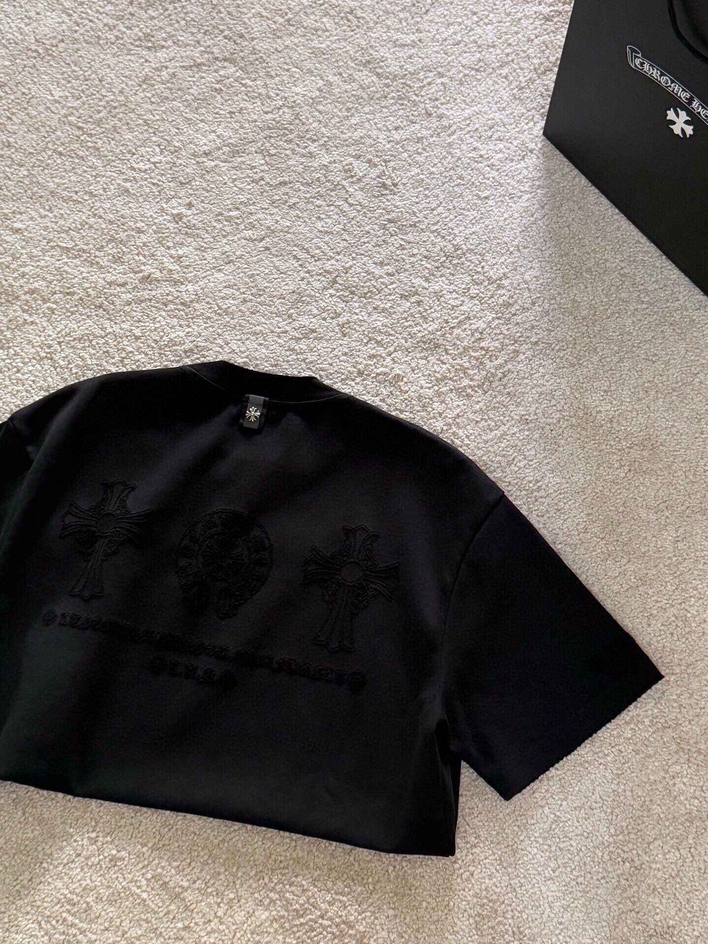 LuxluxHouse Best Quality Clothes Chrome Hearts T-shirt